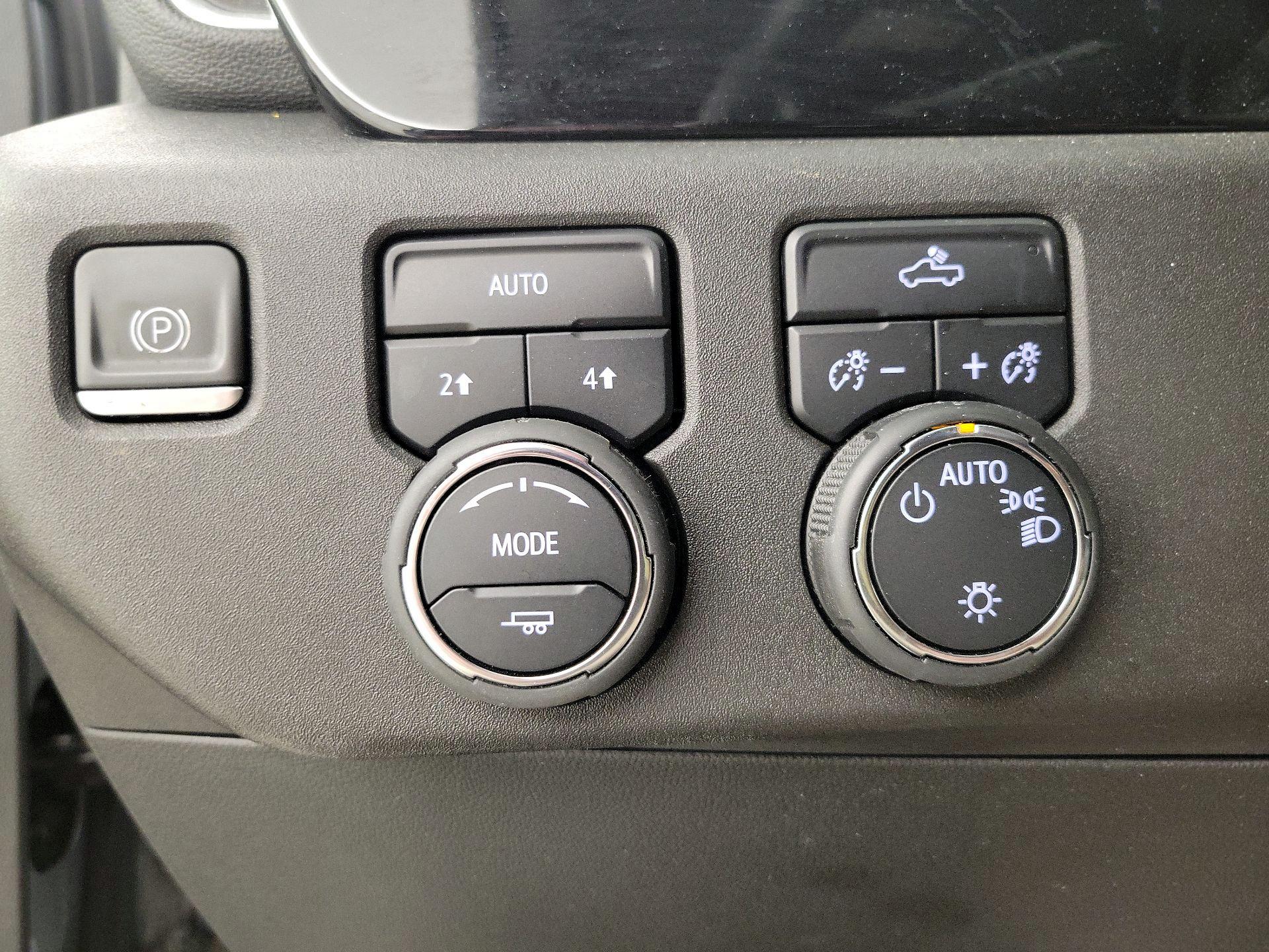 Thumbnail: 2023 Chevrolet Silverado 1500 - 13