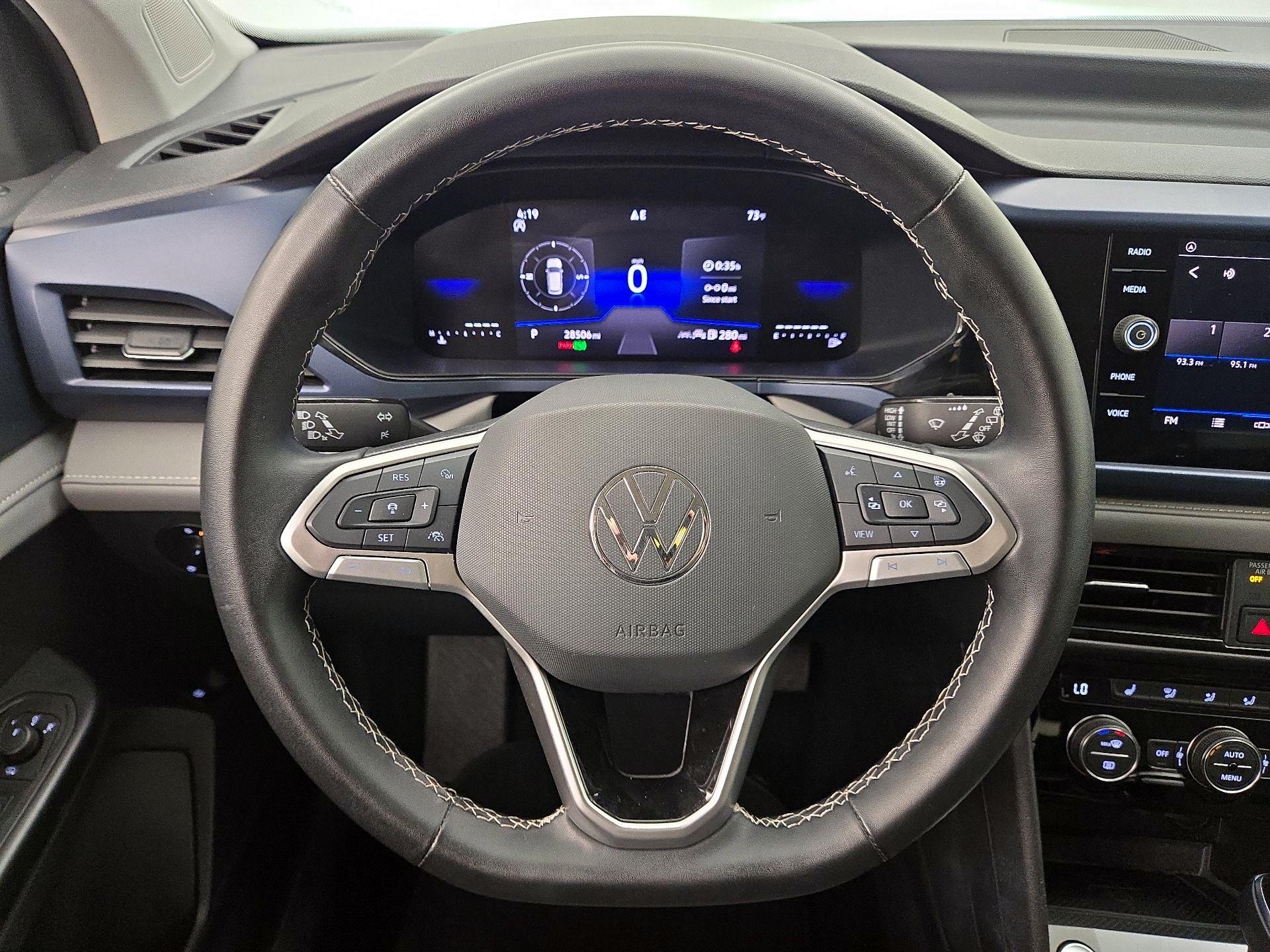 Thumbnail: 2024 Volkswagen Taos - 10