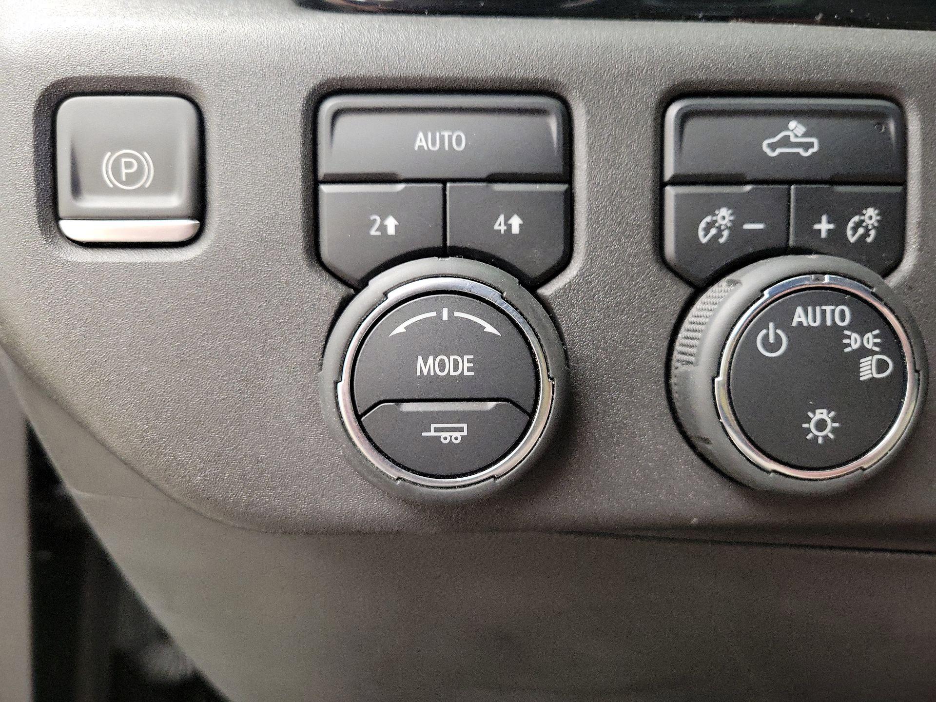 Thumbnail: 2023 Chevrolet Silverado 1500 - 13