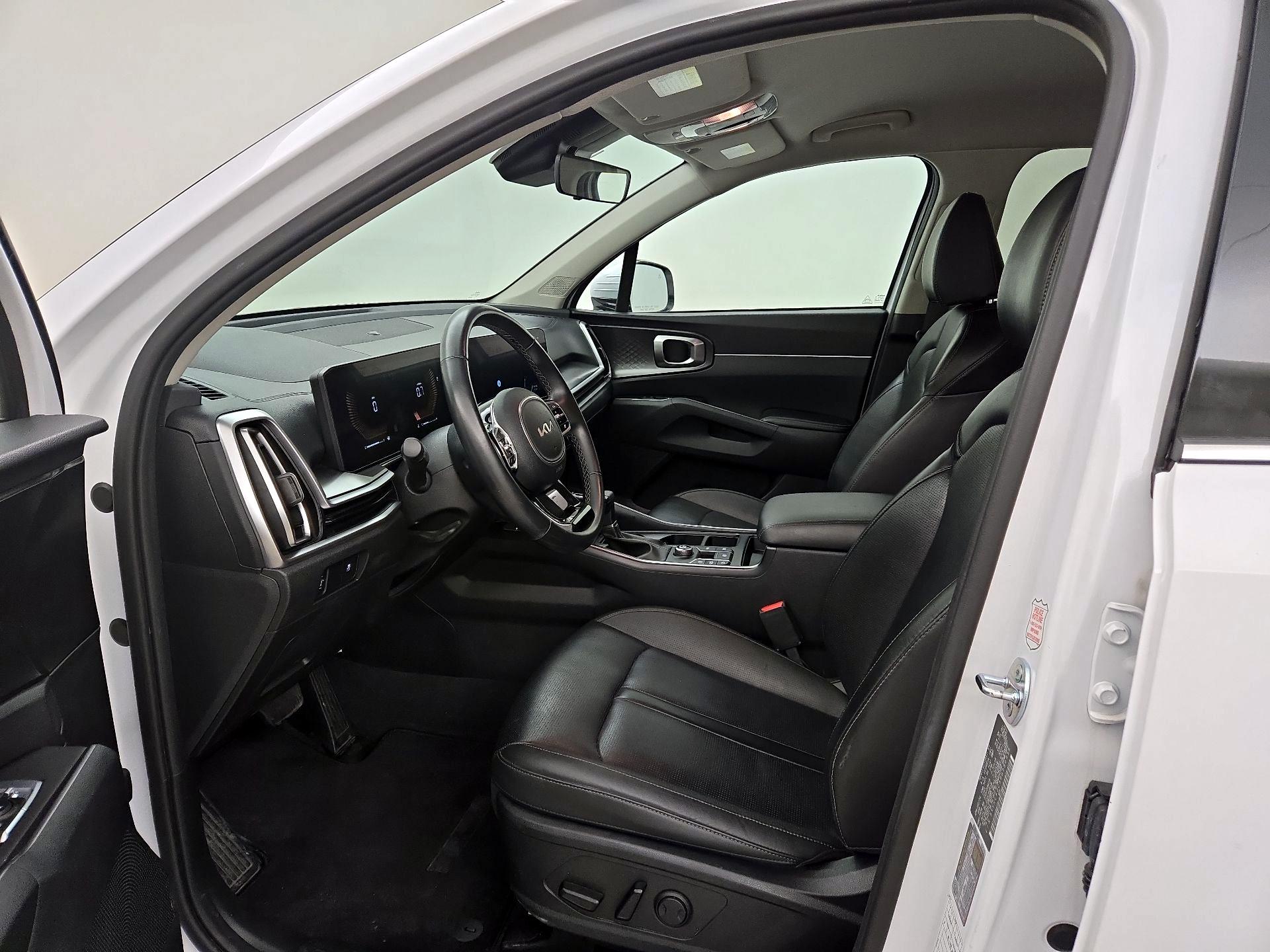 Thumbnail: 2024 Kia Sorento - 11