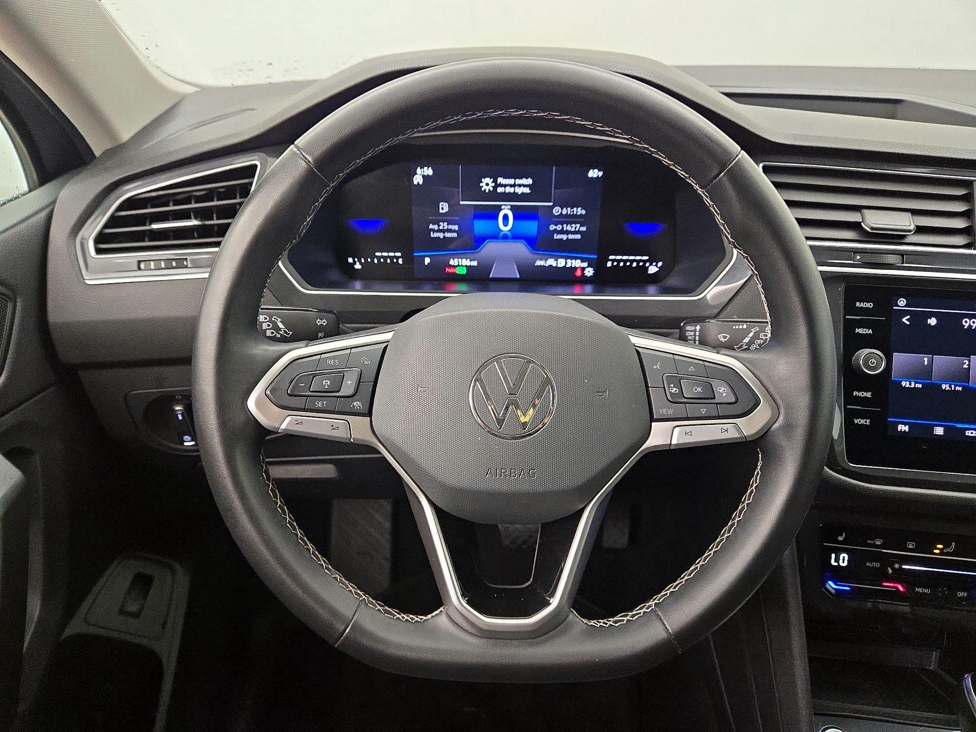 Thumbnail: 2024 Volkswagen Tiguan - 10