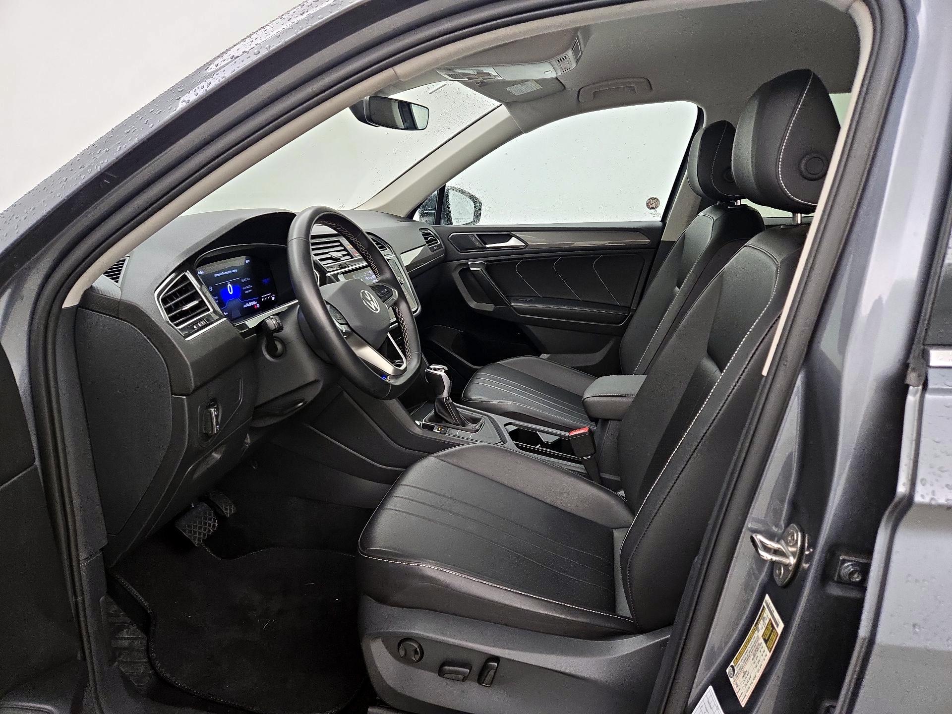 Thumbnail: 2024 Volkswagen Tiguan - 11