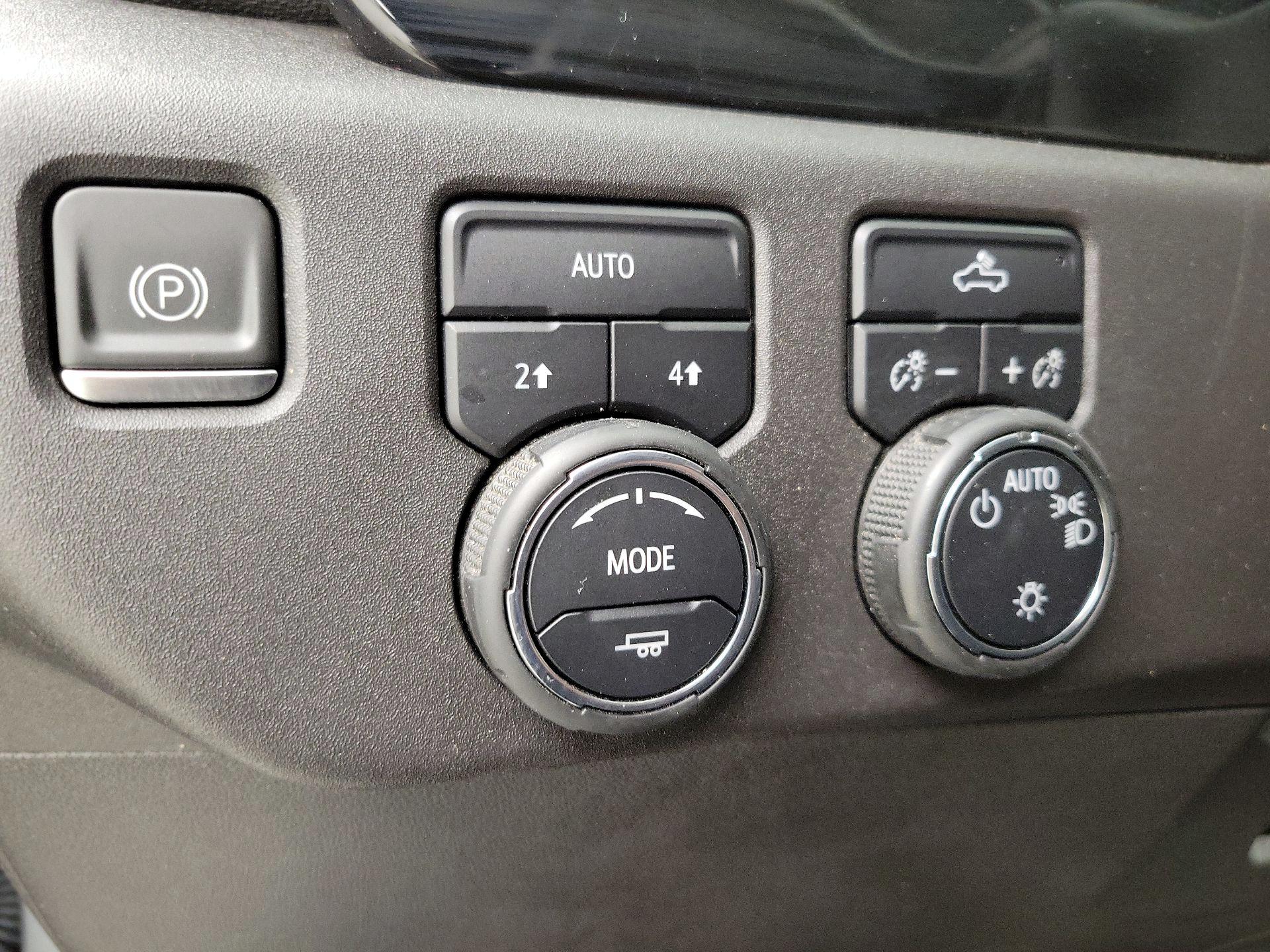 Thumbnail: 2023 Chevrolet Silverado 1500 - 13