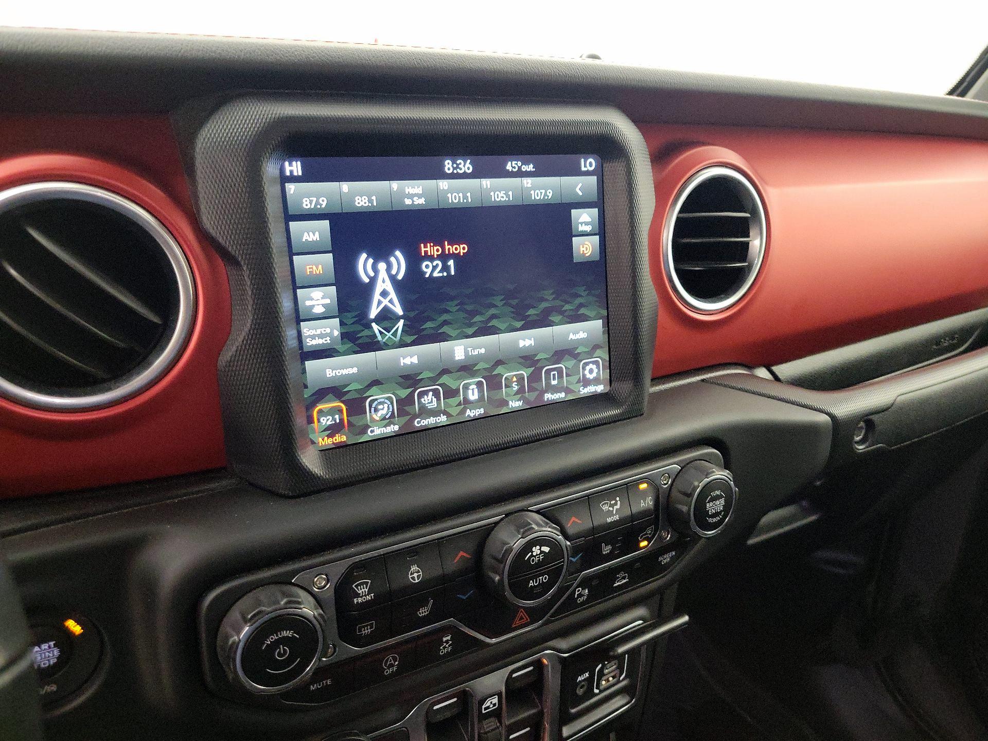 Thumbnail: 2021 Jeep Gladiator - 16