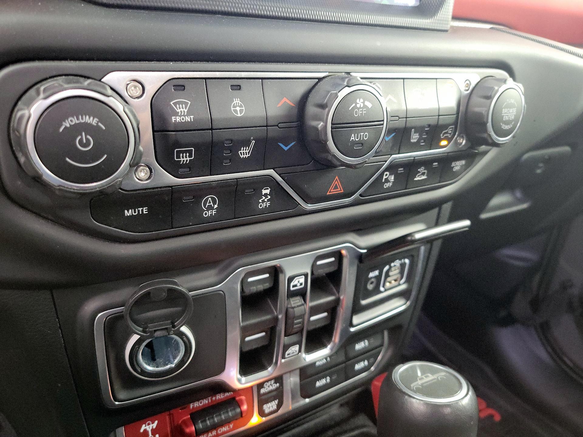 Thumbnail: 2021 Jeep Gladiator - 17