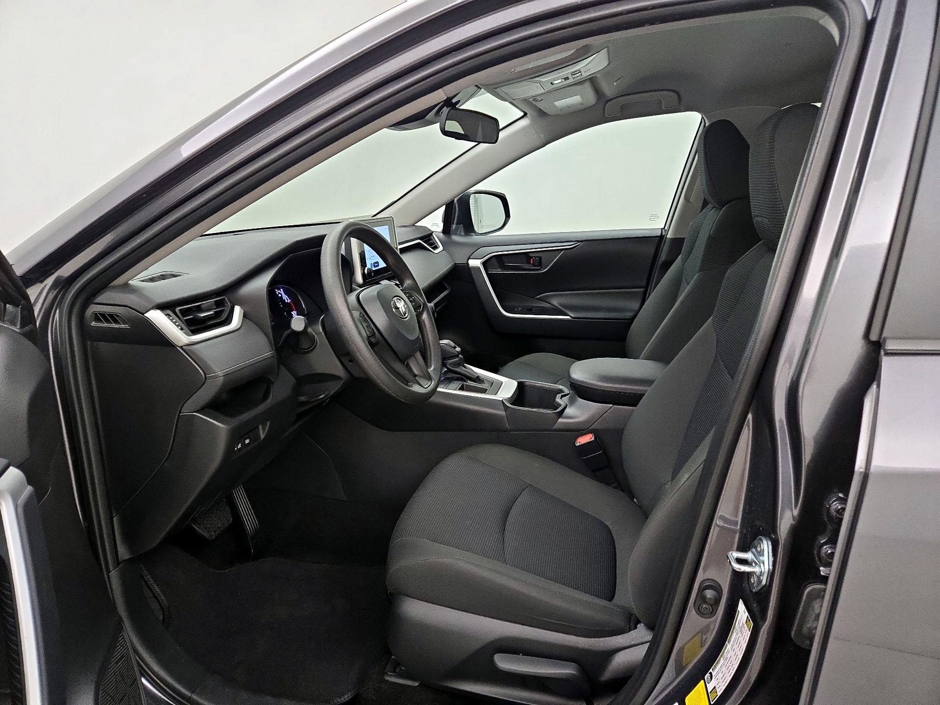 Thumbnail: 2025 Toyota RAV4 - 11