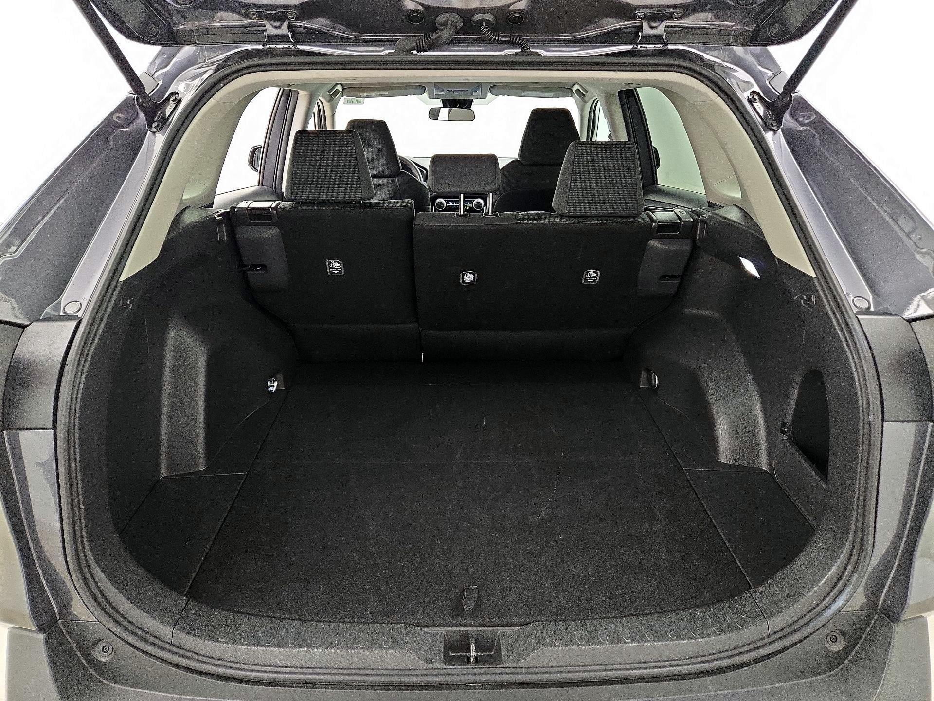 Thumbnail: 2025 Toyota RAV4 - 20