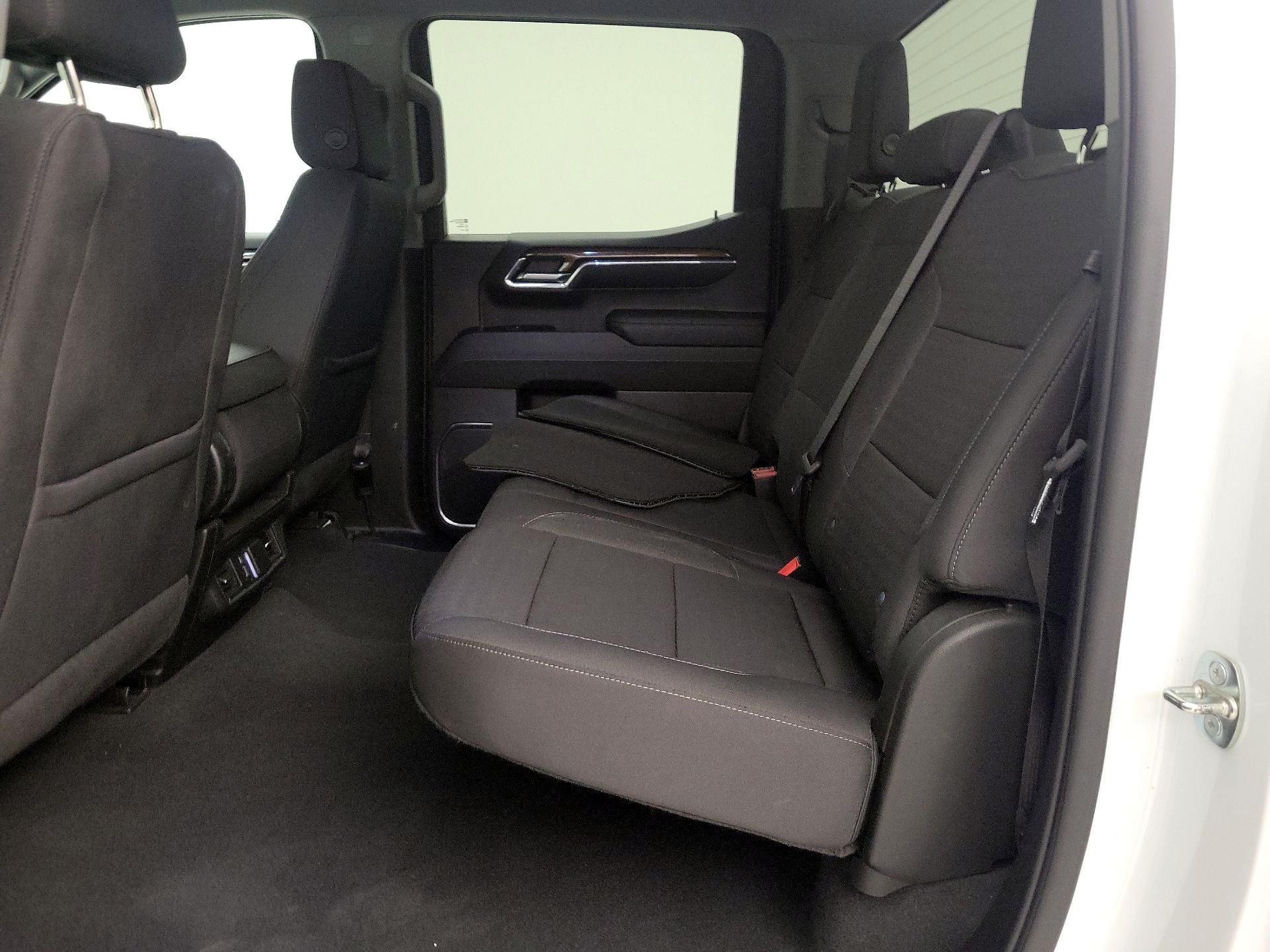 Thumbnail: 2023 Chevrolet Silverado 1500 - 20