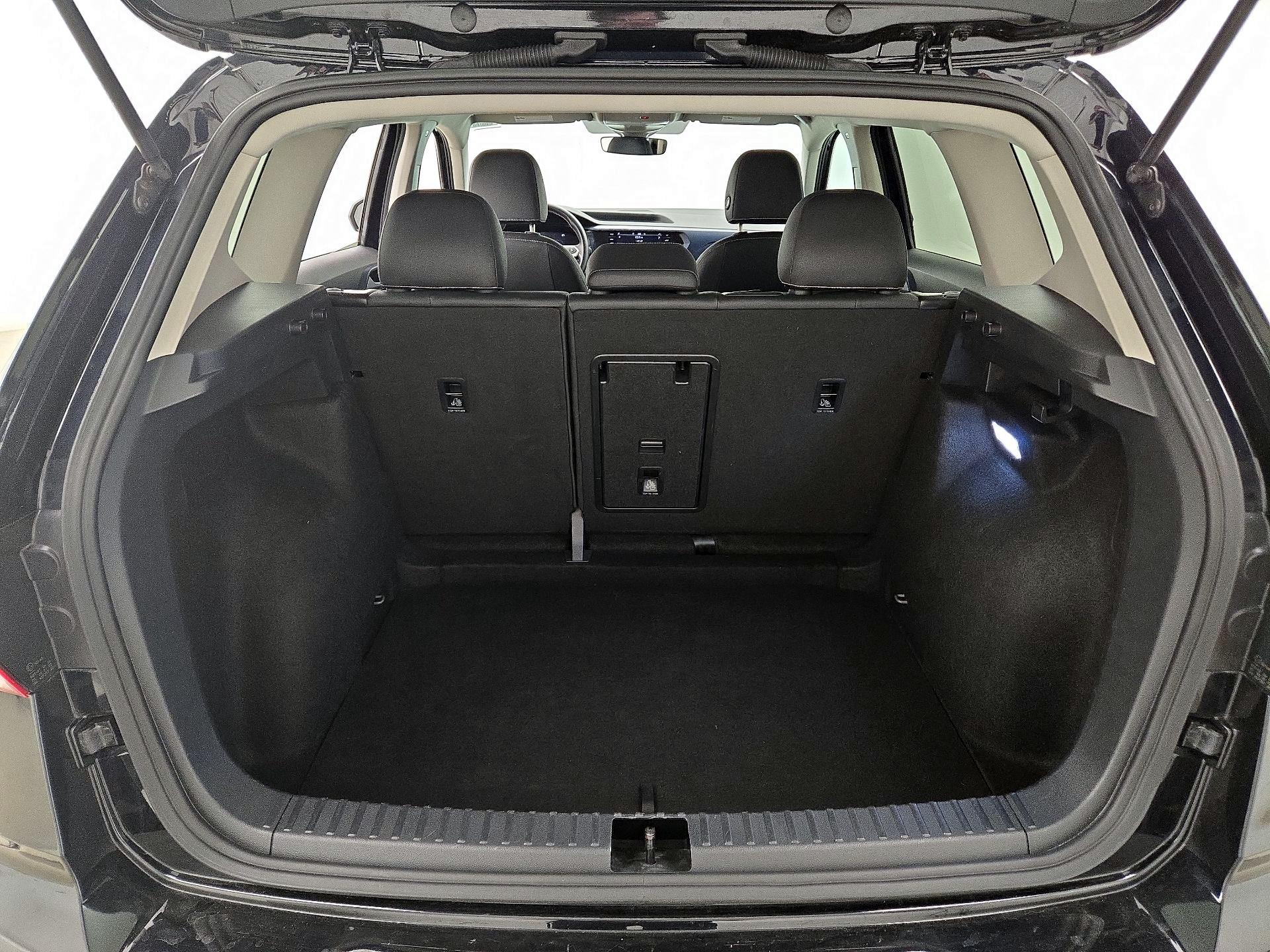 Thumbnail: 2024 Volkswagen Taos - 20