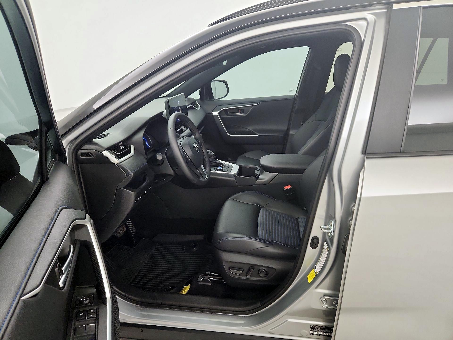 Thumbnail: 2024 Toyota RAV4 - 11