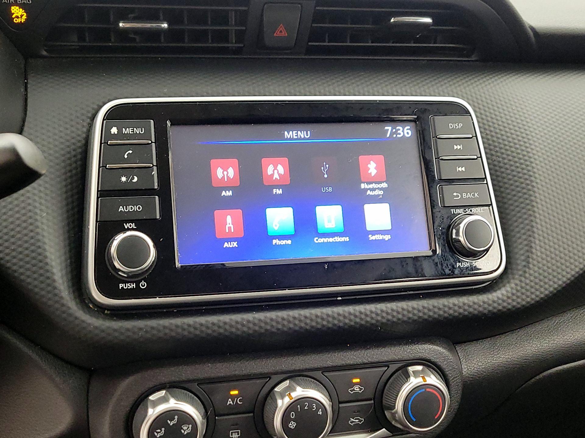 Thumbnail: 2022 Nissan Kicks - 15