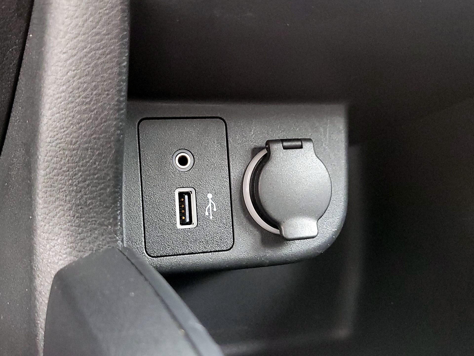 Thumbnail: 2022 Nissan Kicks - 18