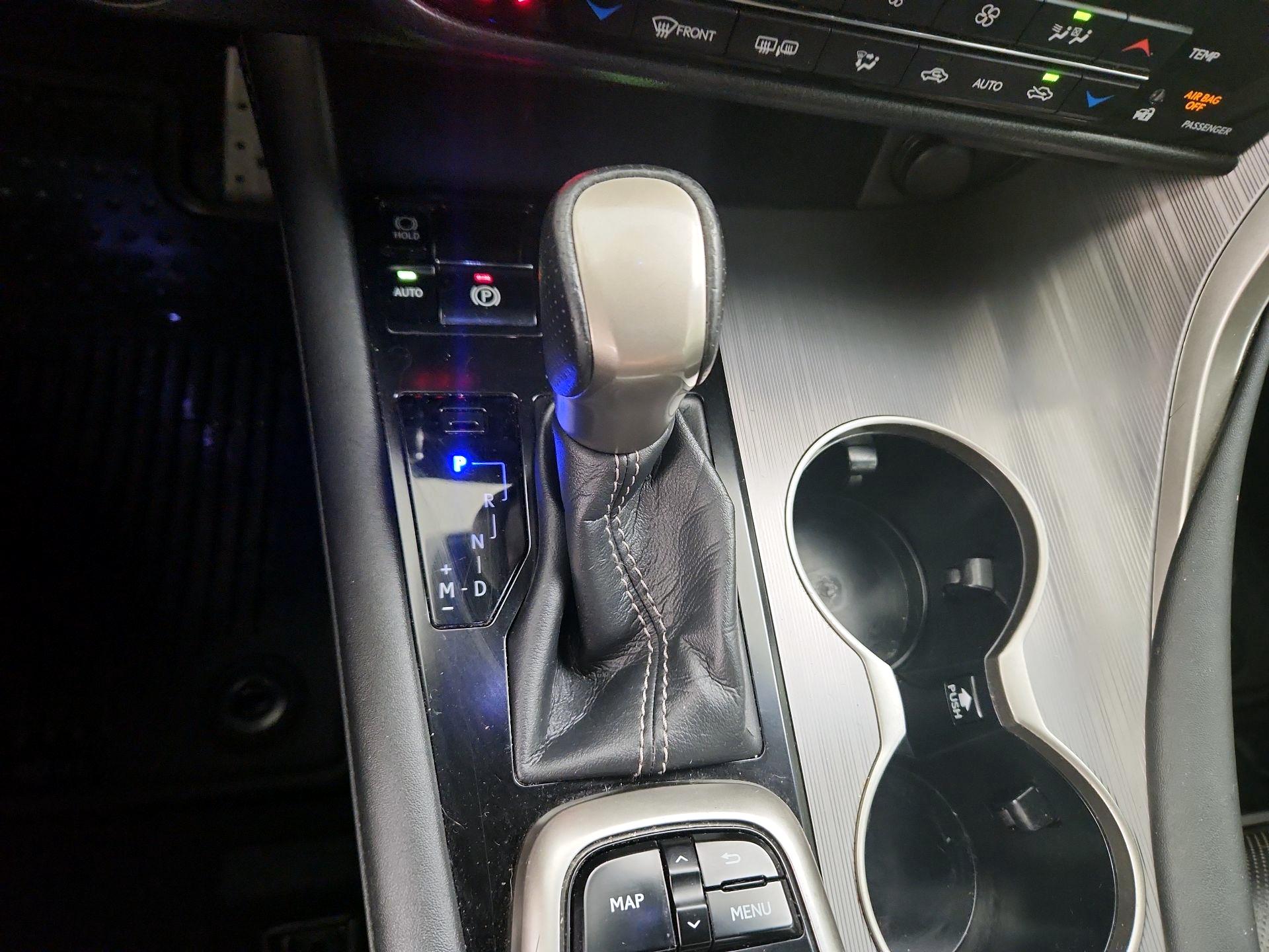 Thumbnail: 2017 Lexus RX - 18