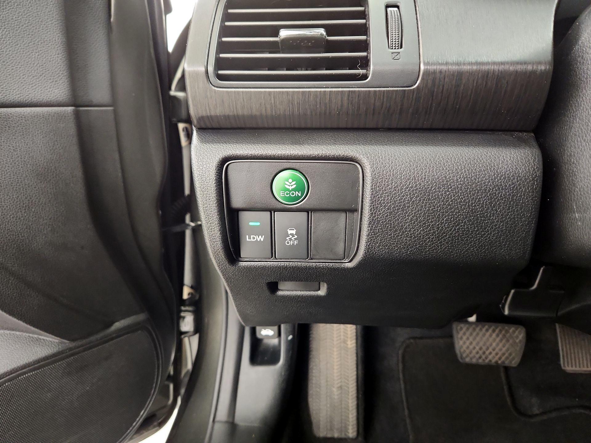 Thumbnail: 2015 Honda Accord - 13