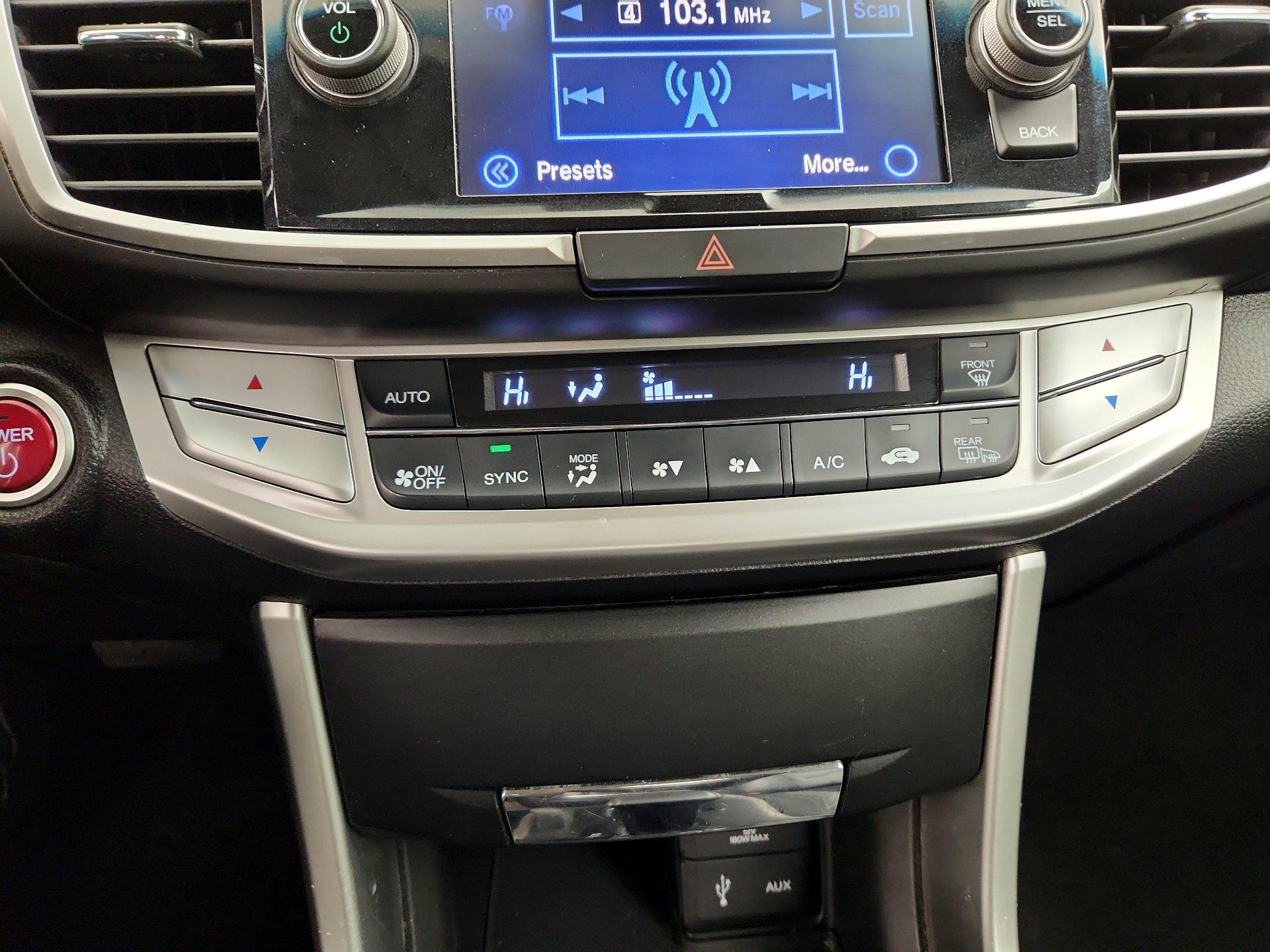 Thumbnail: 2015 Honda Accord - 16