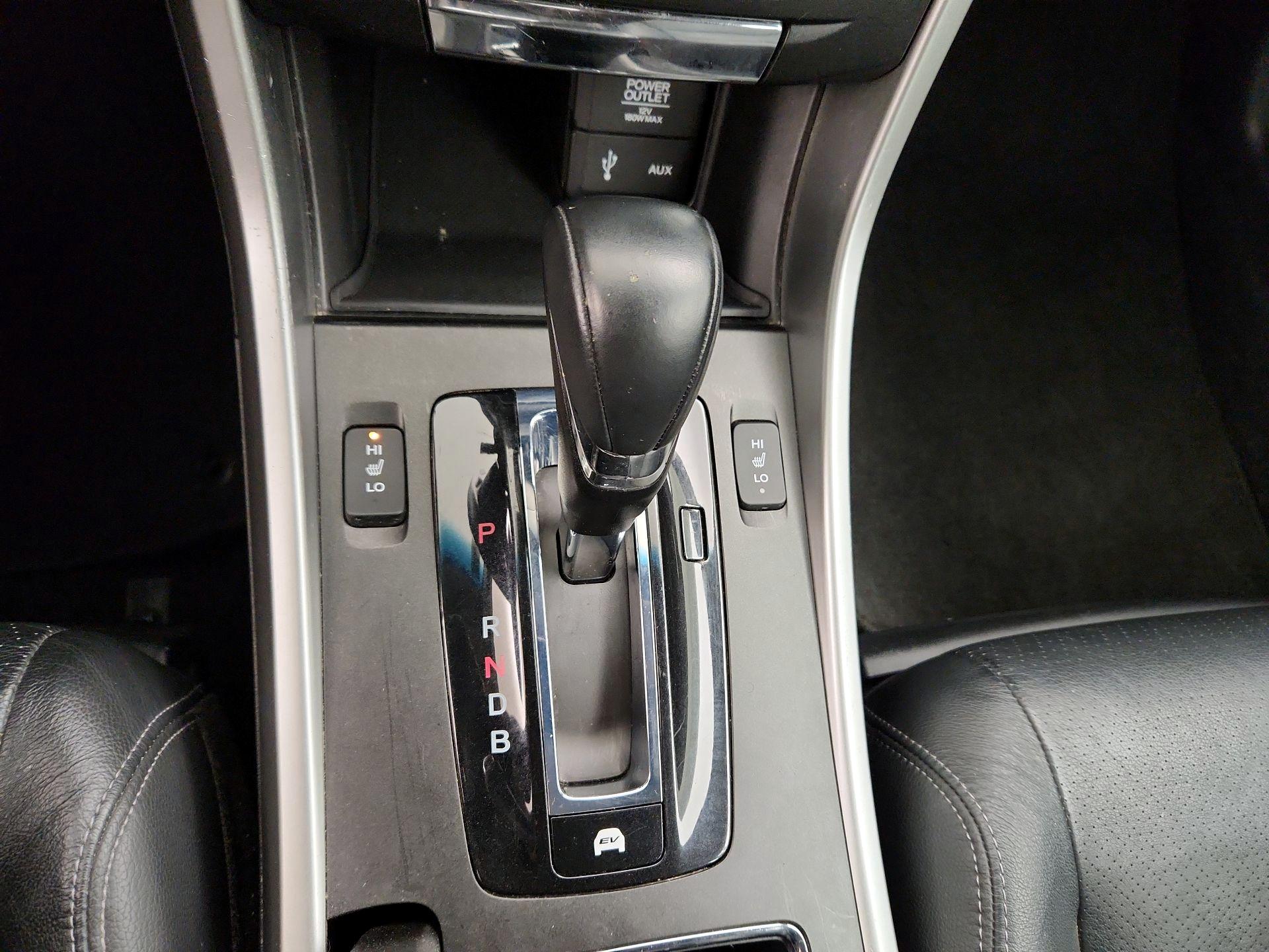 Thumbnail: 2015 Honda Accord - 17