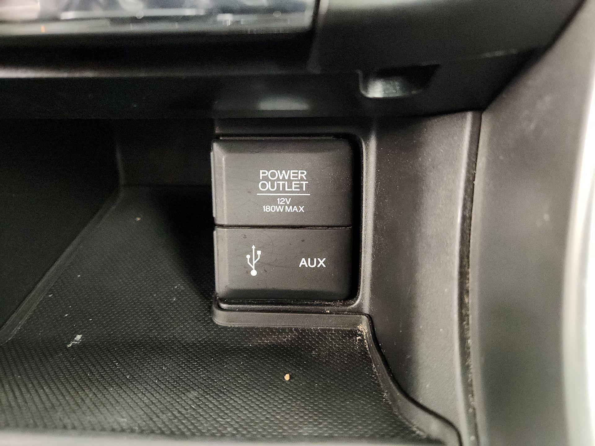 Thumbnail: 2015 Honda Accord - 18