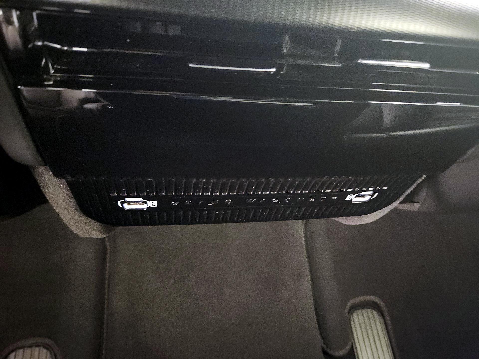 Thumbnail: 2024 Jeep Grand Wagoneer L - 19