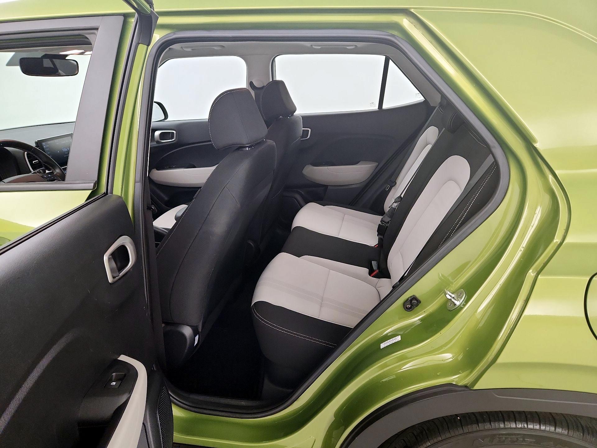 Thumbnail: 2023 Hyundai Venue - 20