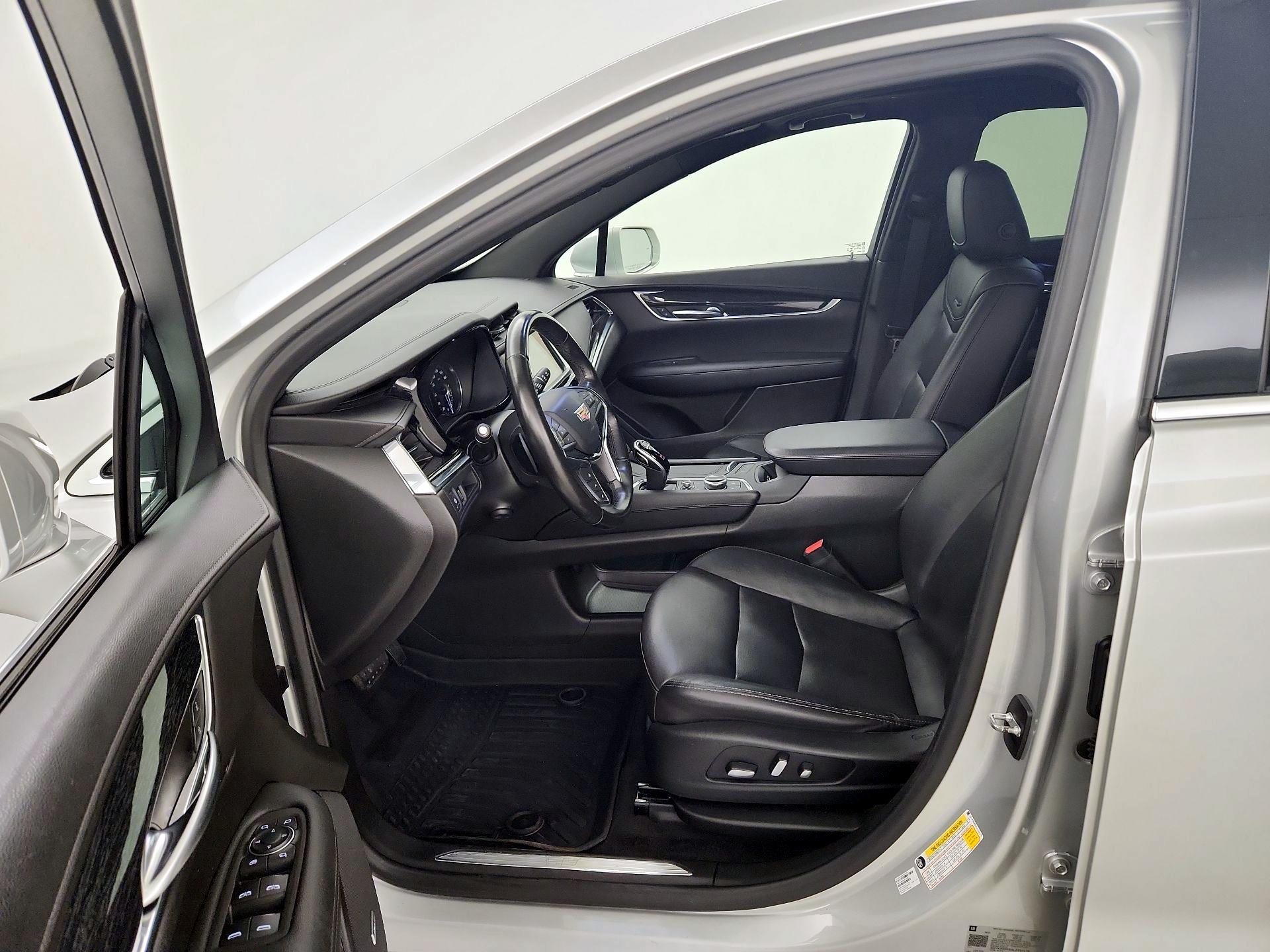 Thumbnail: 2020 Cadillac XT5 - 11