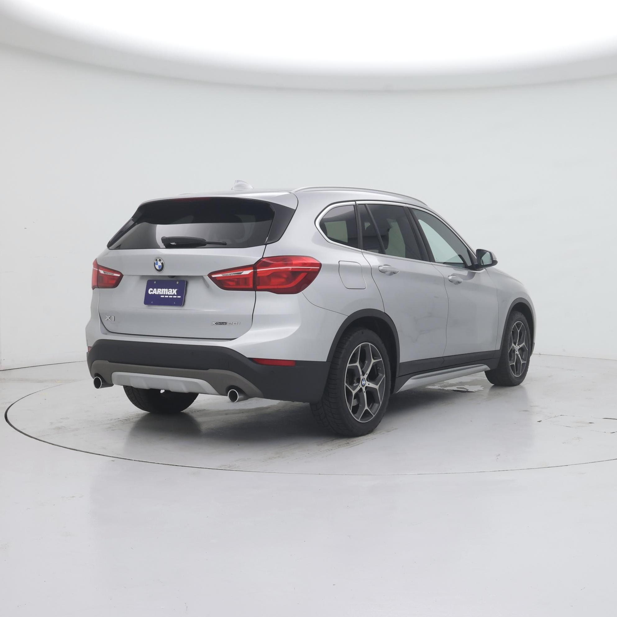 Thumbnail: 2019 BMW X1 - 8