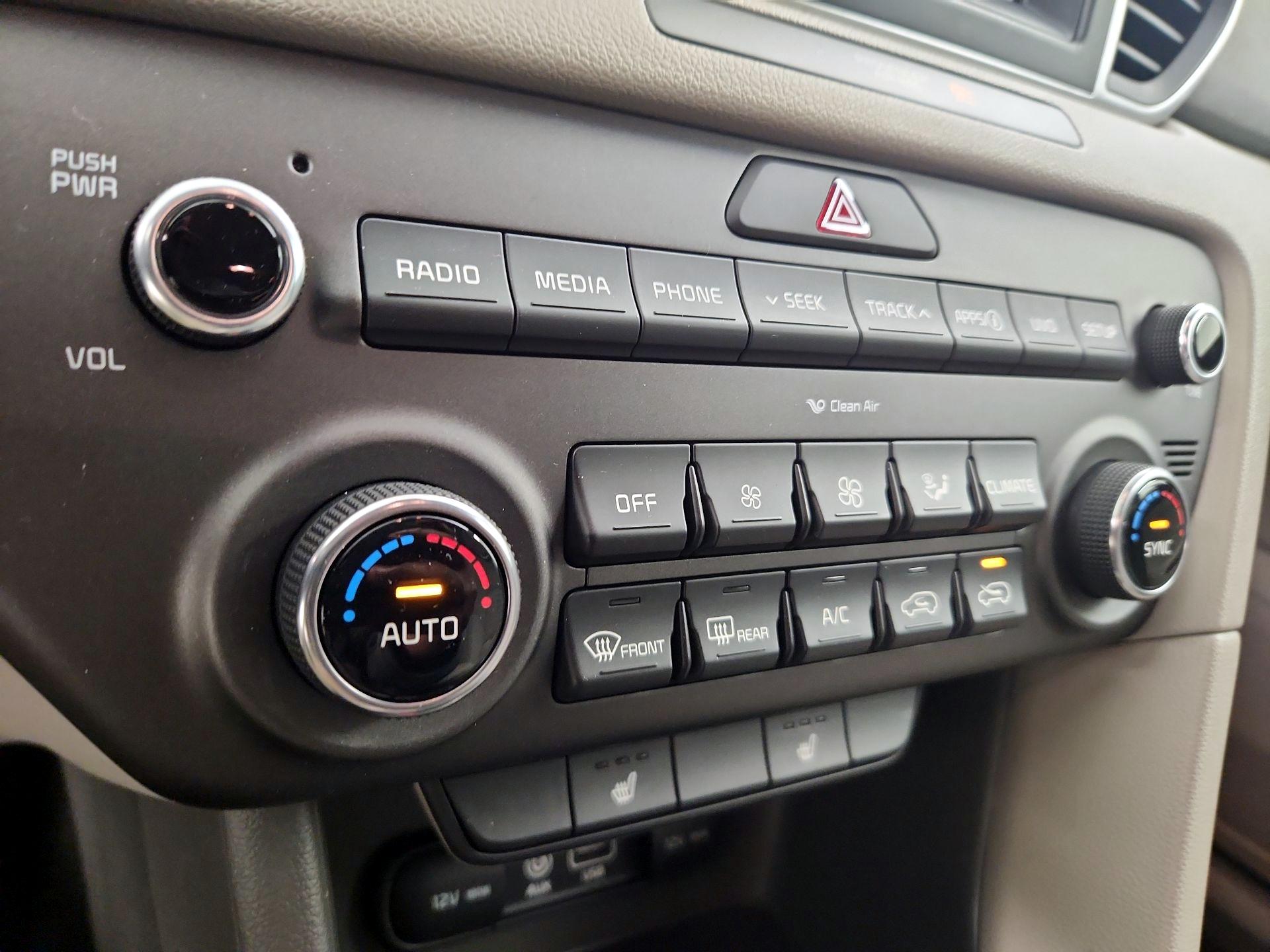 Thumbnail: 2019 Kia Sportage - 16