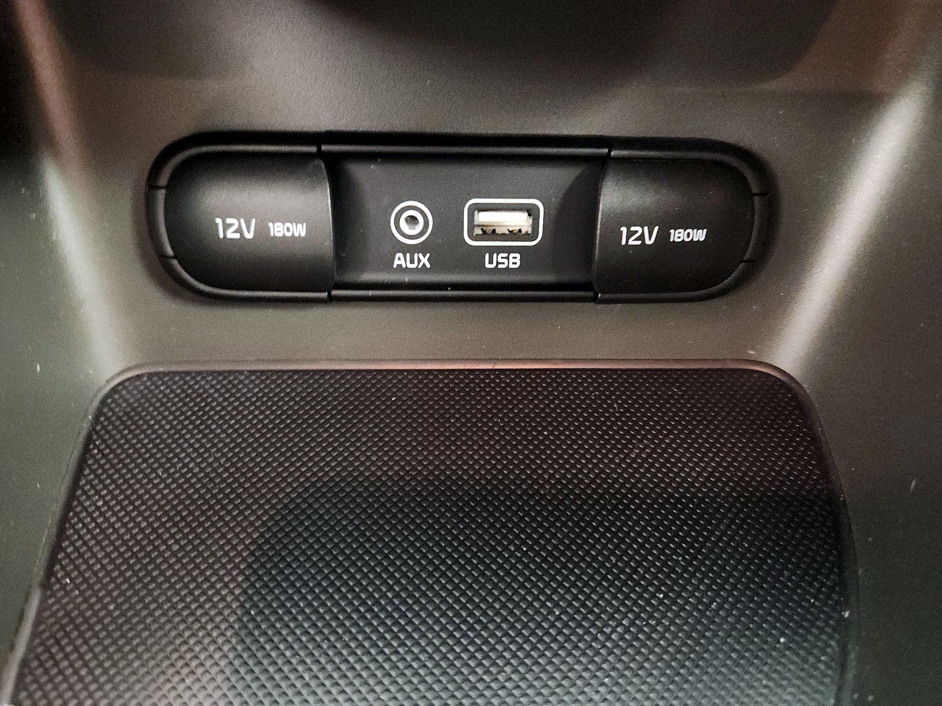 Thumbnail: 2019 Kia Sportage - 18