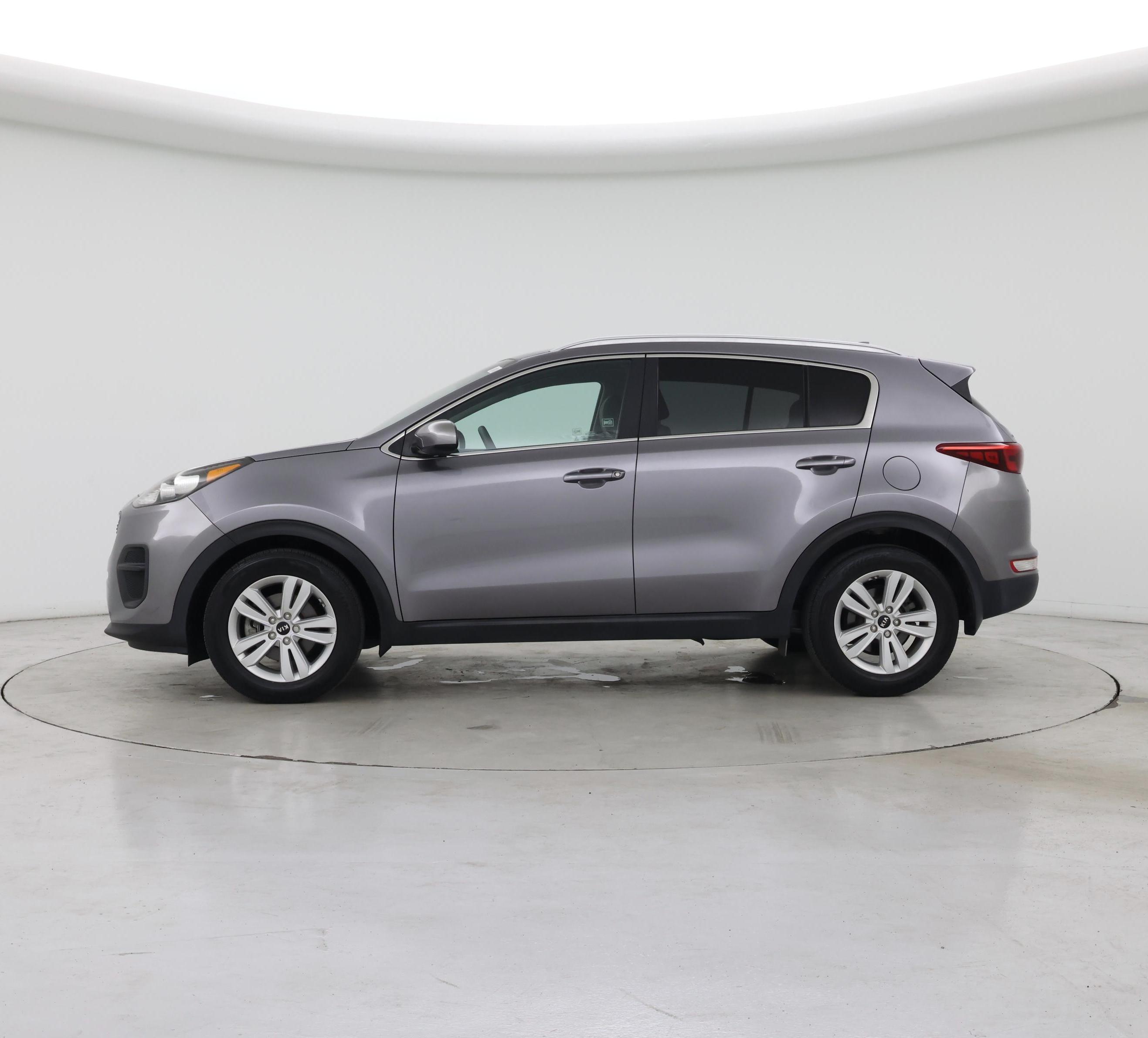 Thumbnail: 2019 Kia Sportage - 3