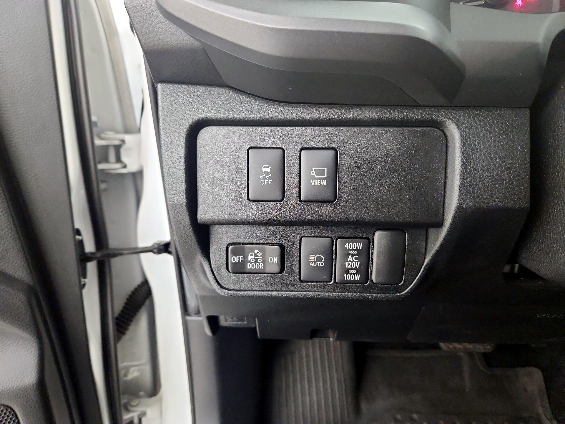 Thumbnail: 2021 Toyota Tacoma - 13