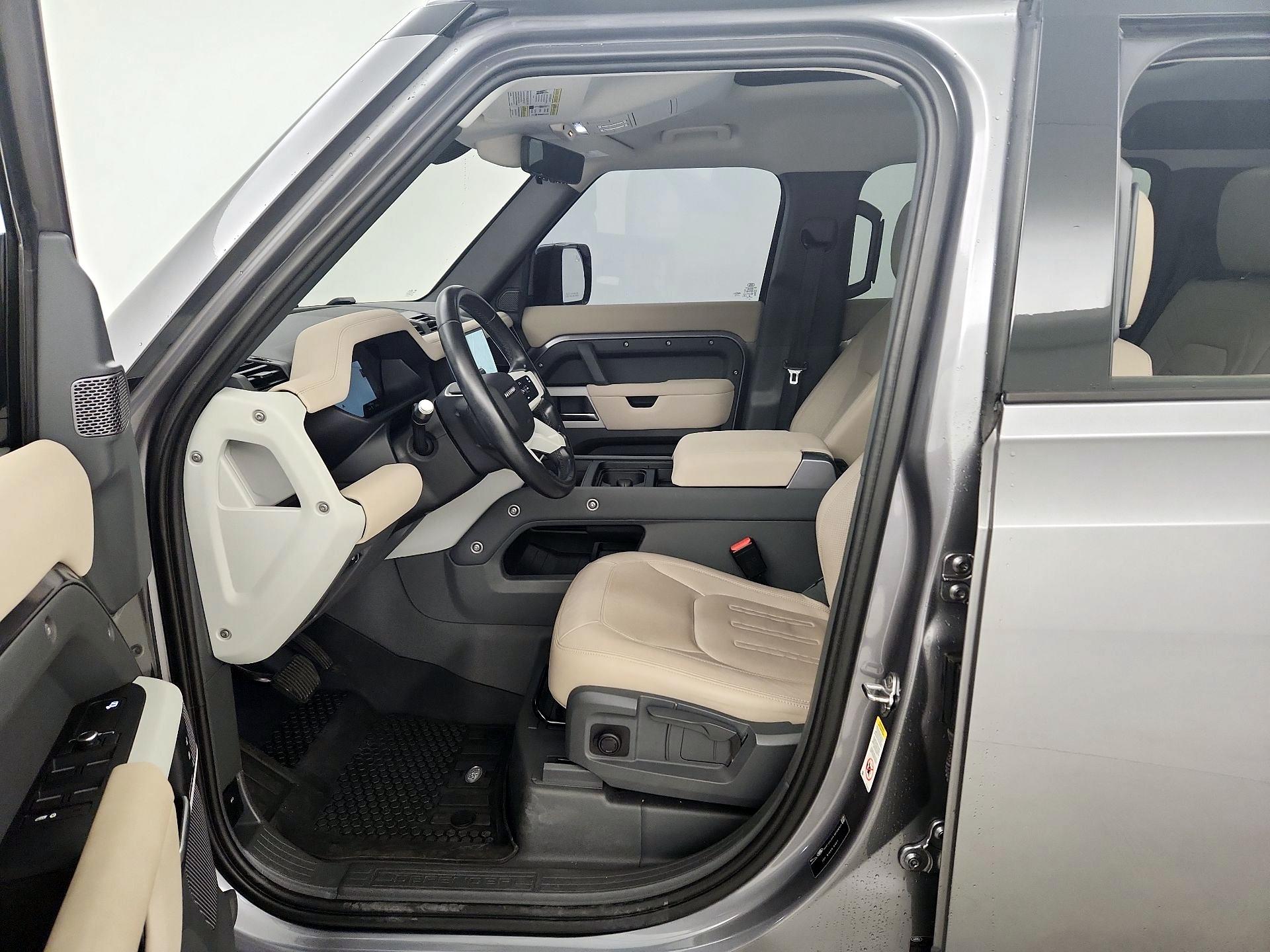 Thumbnail: 2022 Land Rover Defender - 11