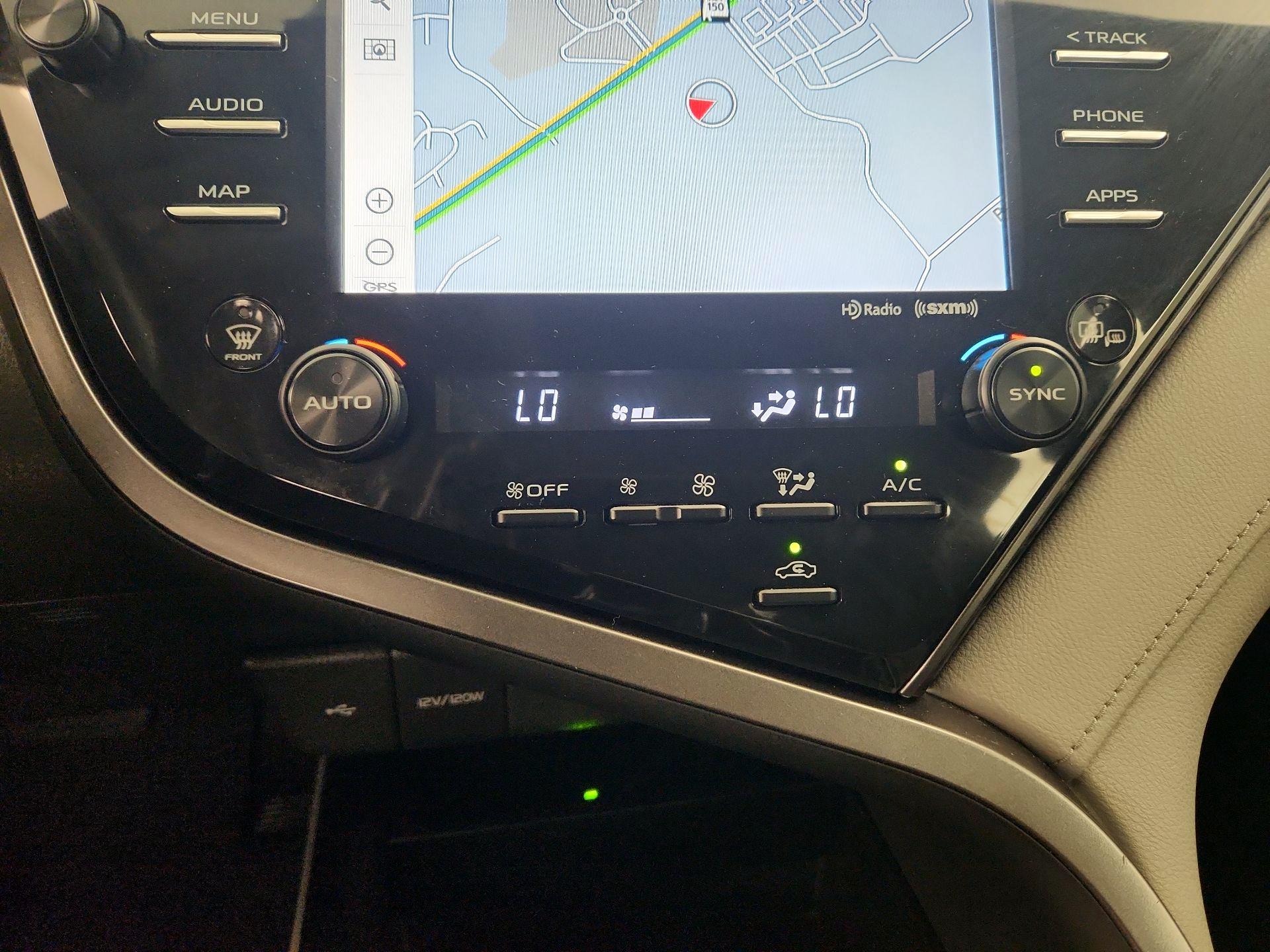 Thumbnail: 2020 Toyota Camry - 17