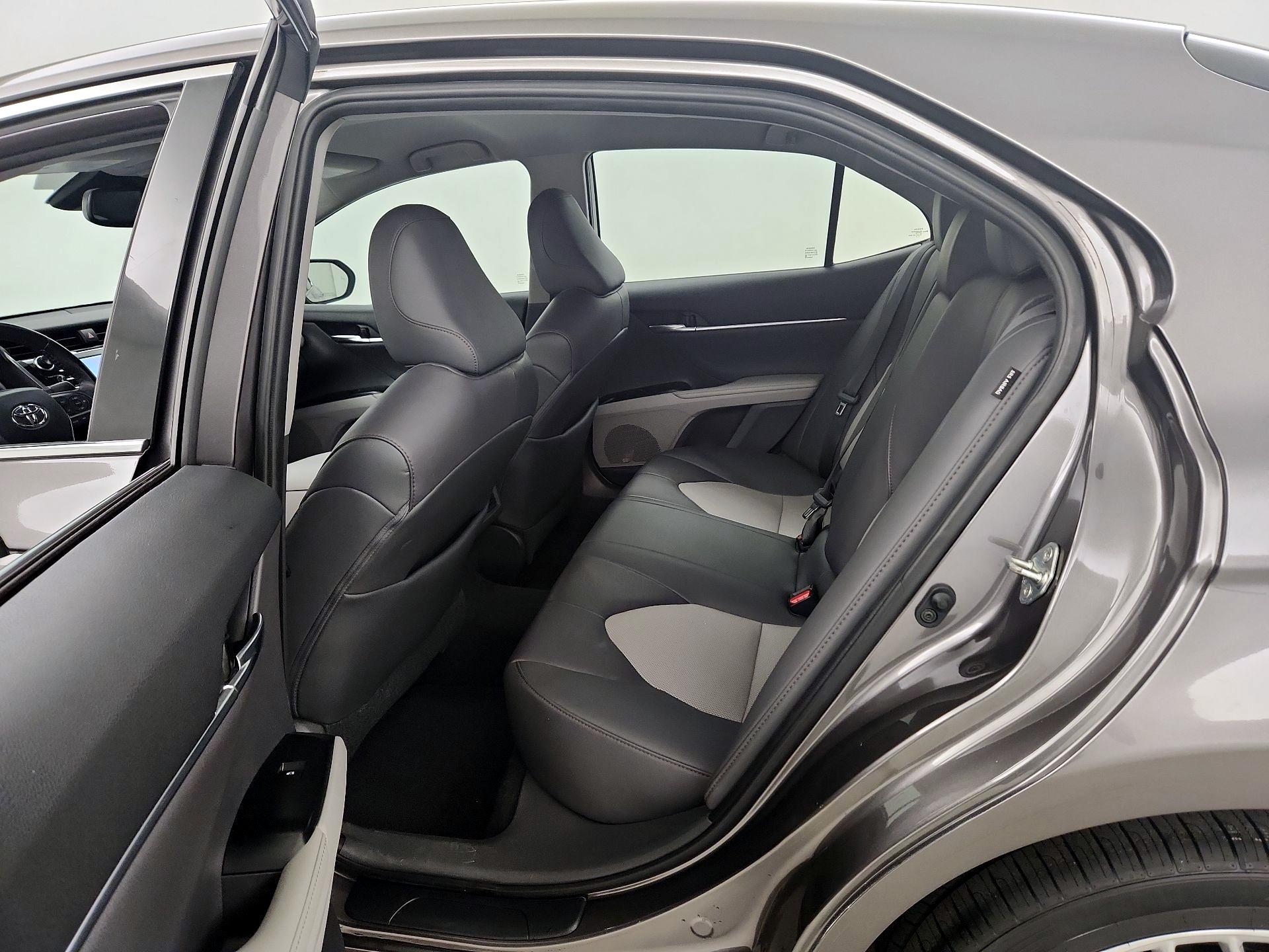 Thumbnail: 2020 Toyota Camry - 20