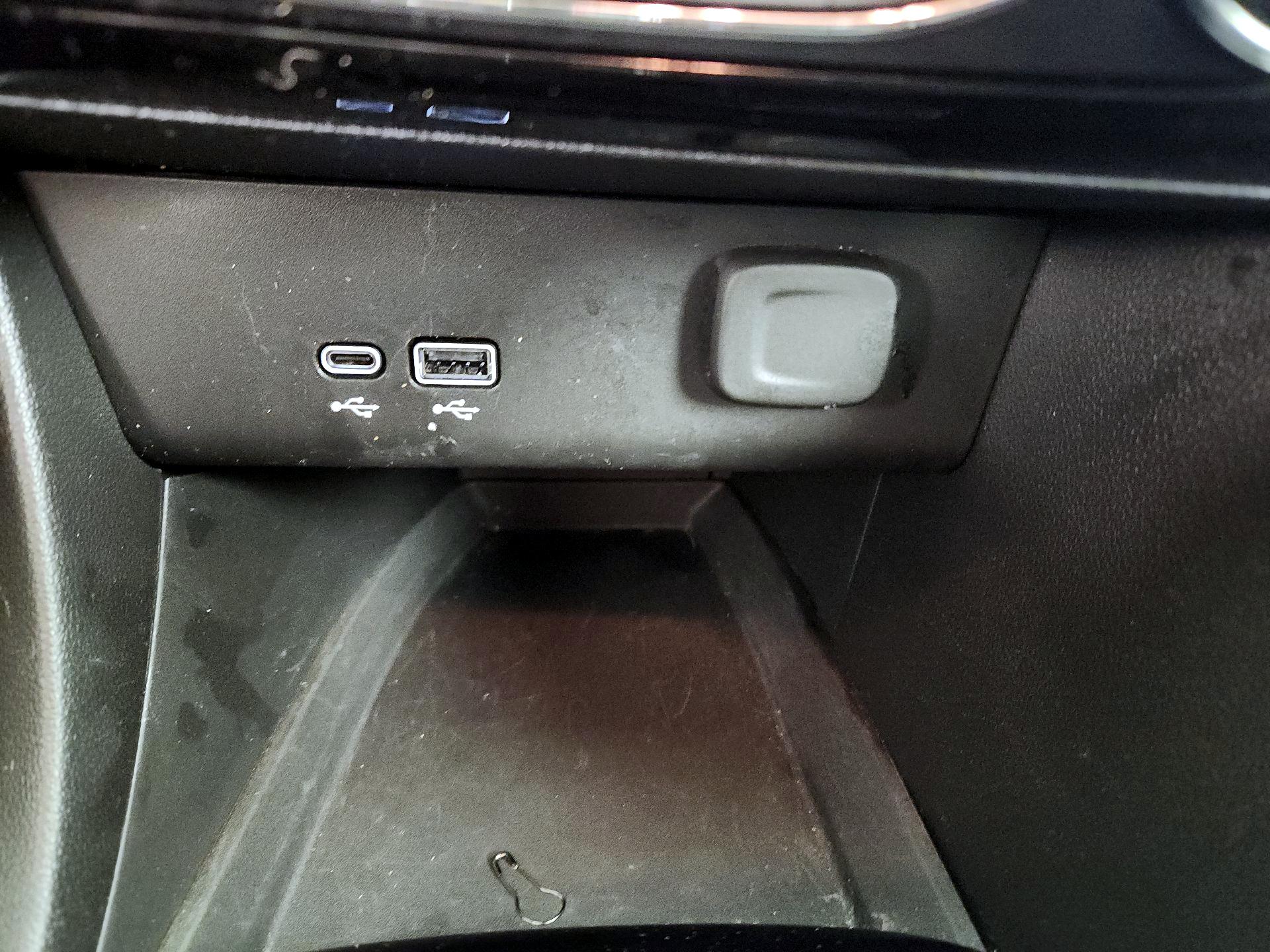 Thumbnail: 2024 Buick Encore GX - 18