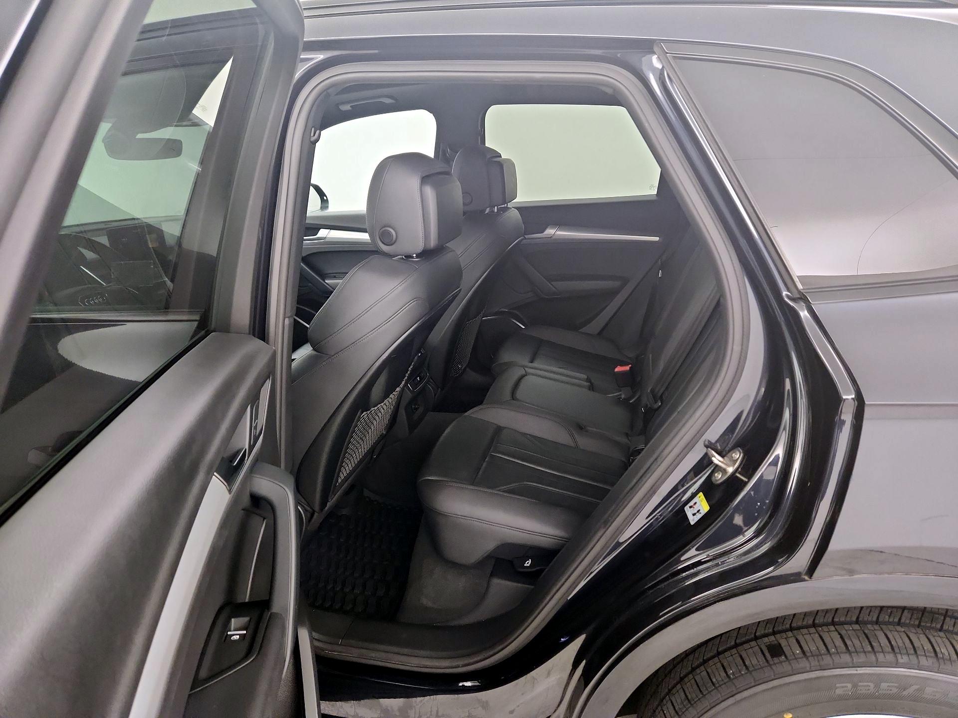 Thumbnail: 2020 Audi Q5 - 20