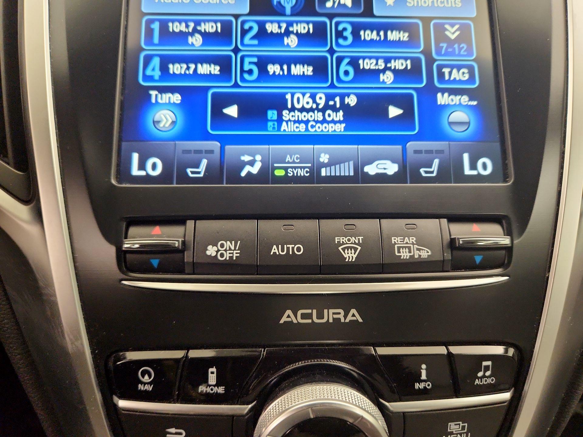 Thumbnail: 2015 Acura TLX - 17