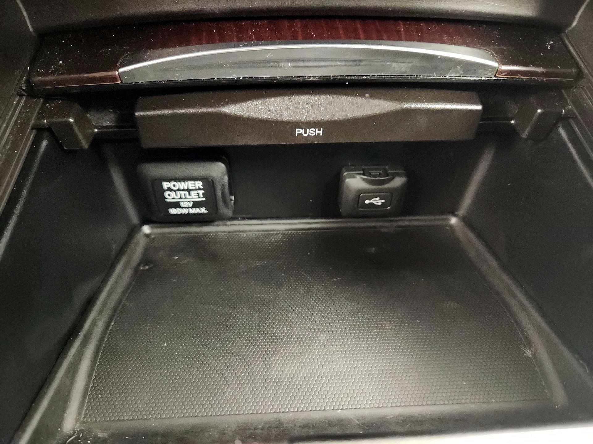 Thumbnail: 2015 Acura TLX - 19