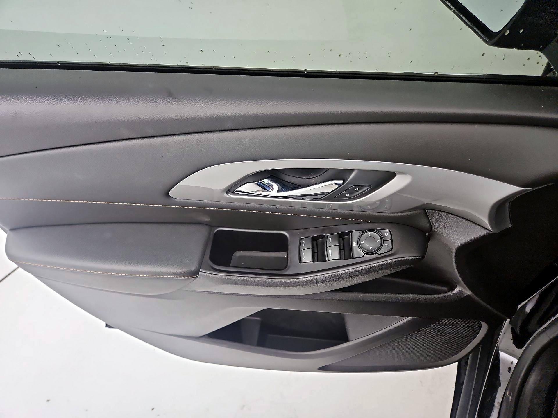 Thumbnail: 2020 Chevrolet Traverse - 12