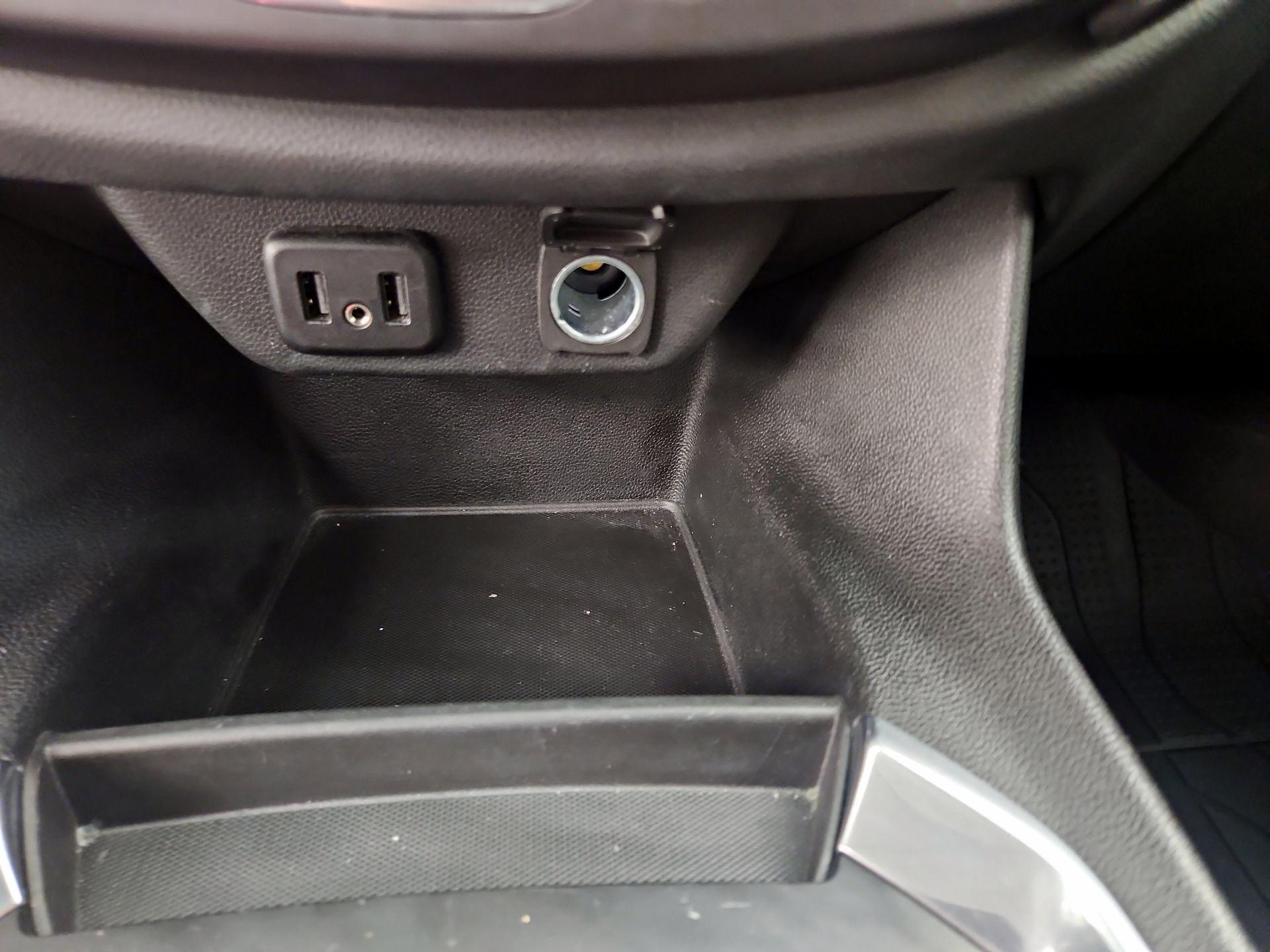 Thumbnail: 2020 Chevrolet Traverse - 18