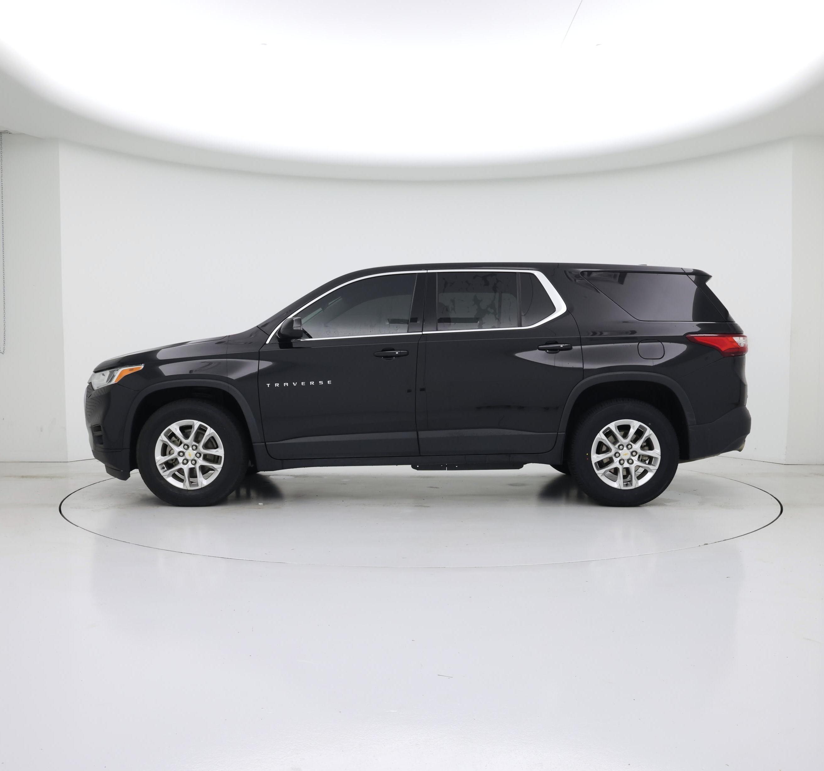Thumbnail: 2020 Chevrolet Traverse - 3