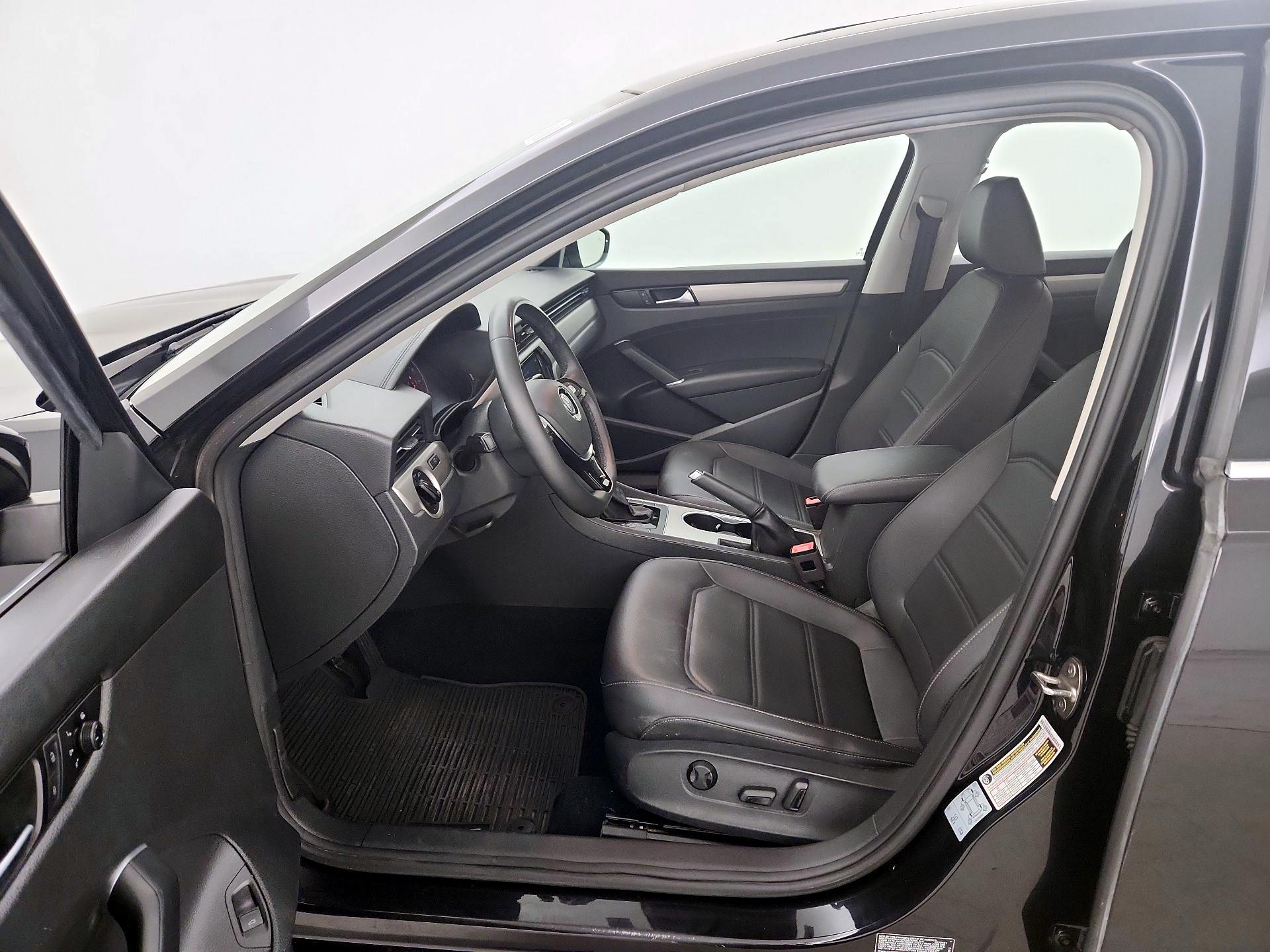 Thumbnail: 2021 Volkswagen Passat - 11