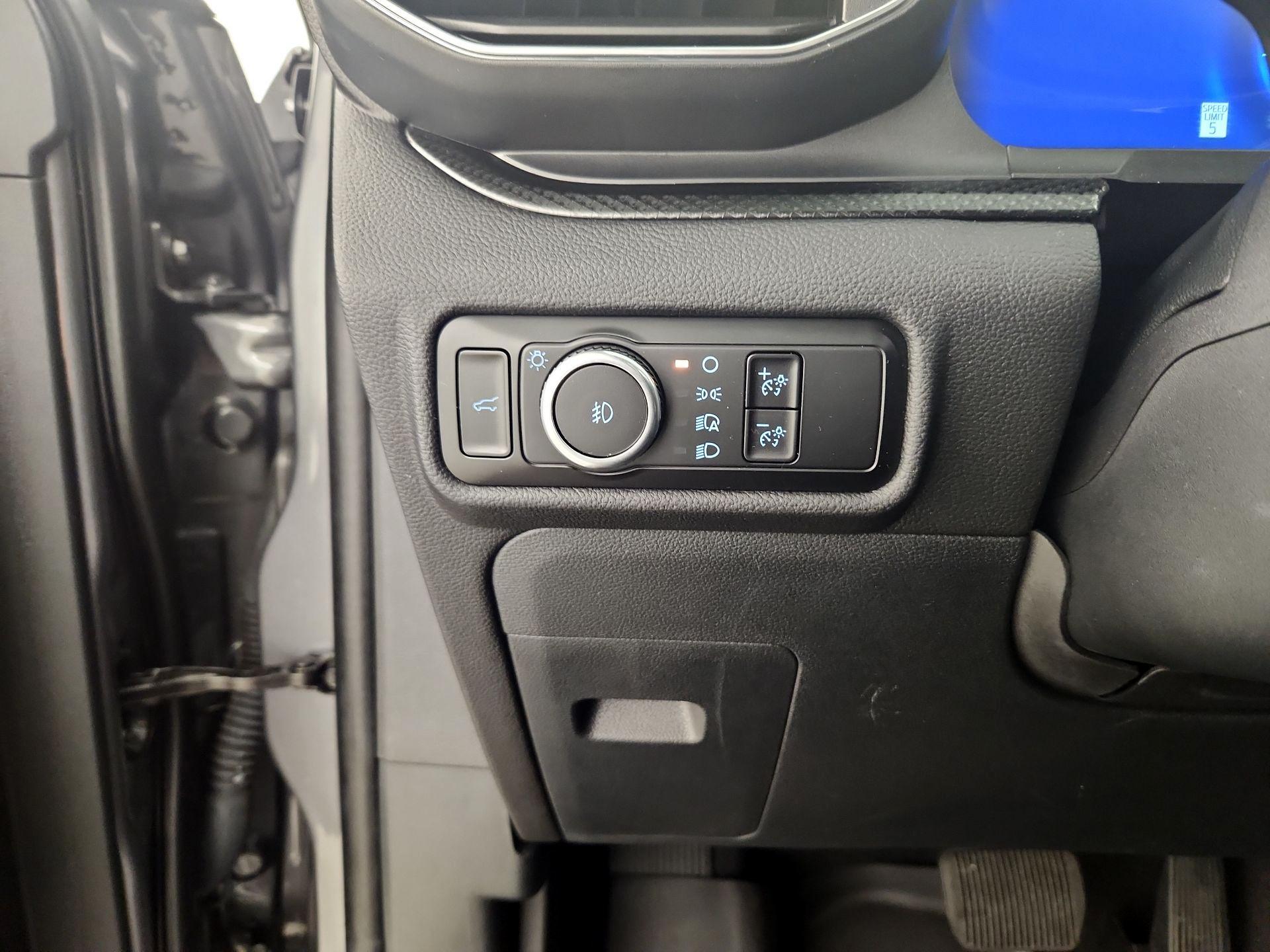 Thumbnail: 2023 Ford Explorer - 13