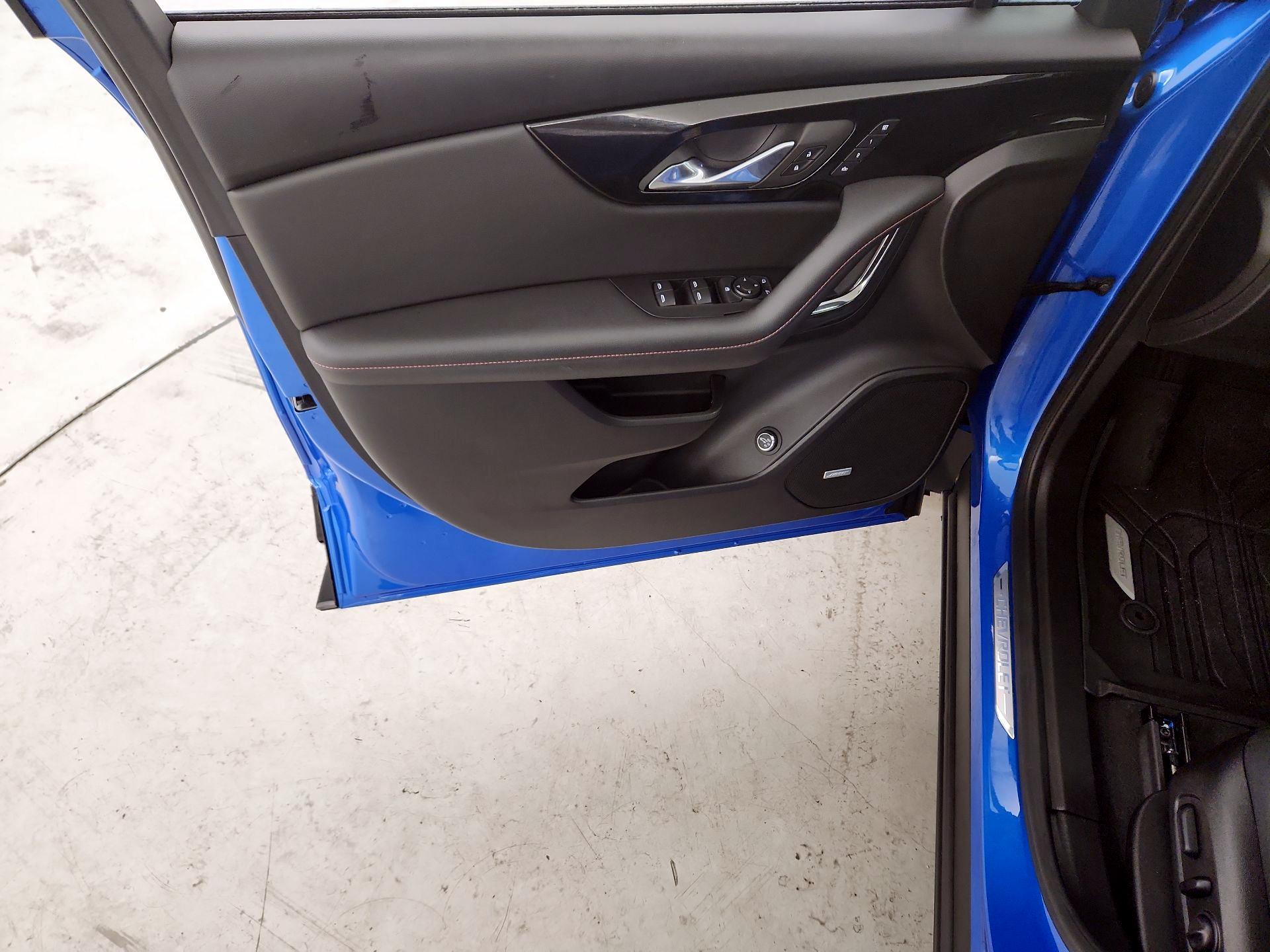 Thumbnail: 2024 Chevrolet Blazer - 12