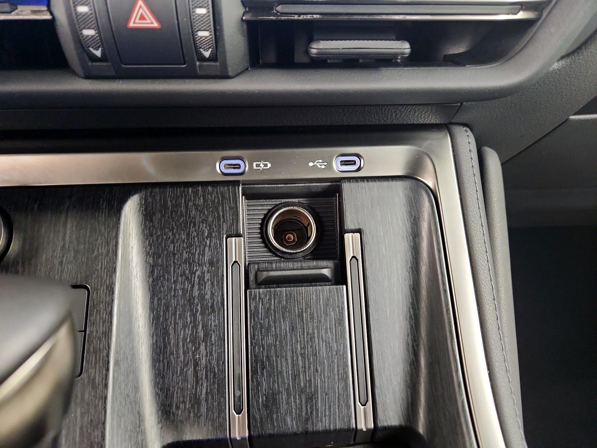 Thumbnail: 2024 Lexus GX - 18