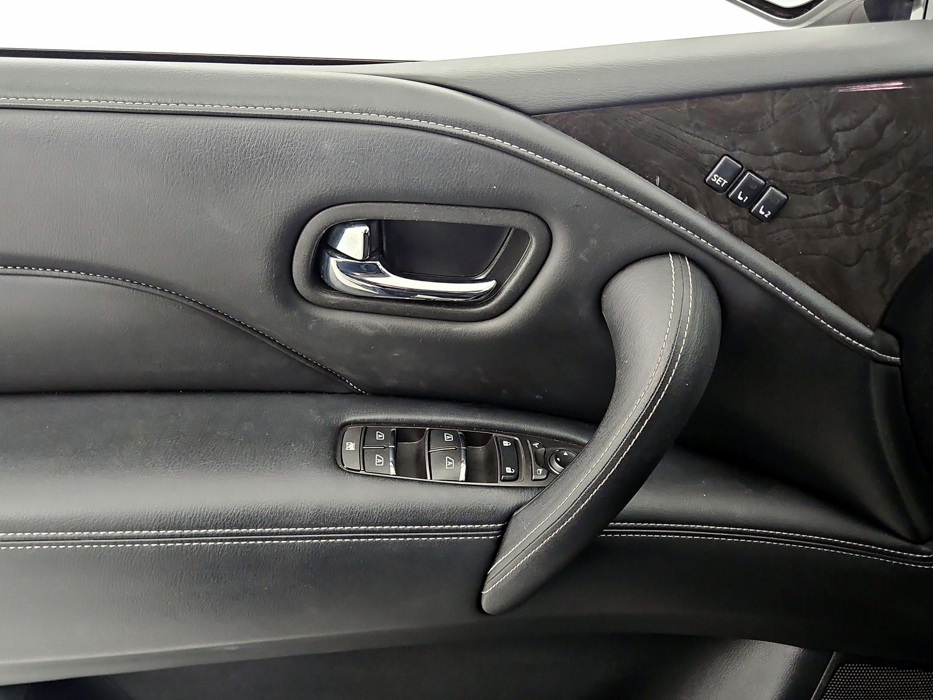 Thumbnail: 2022 INFINITI QX80 - 12