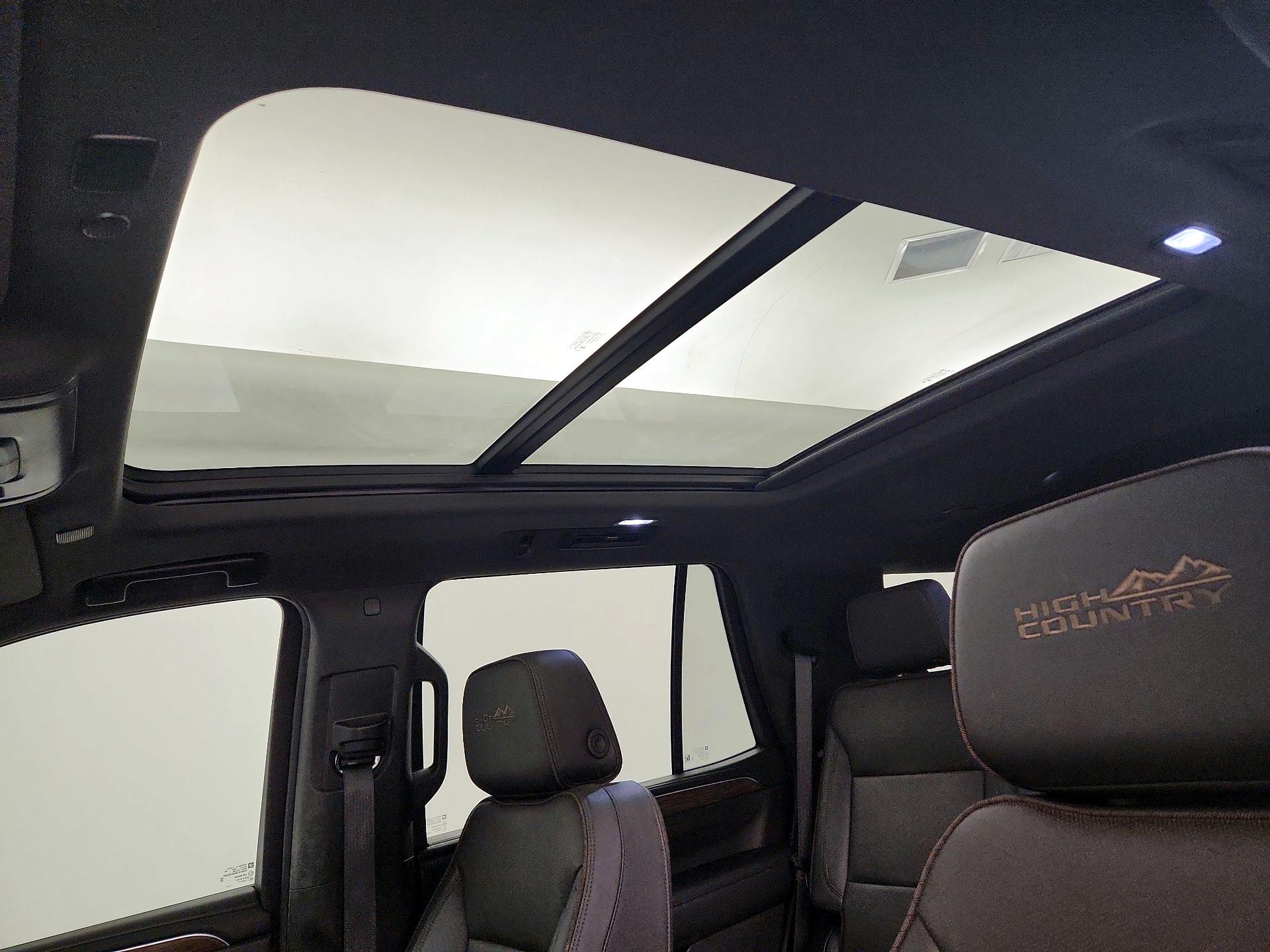 Thumbnail: 2023 Chevrolet Tahoe - 19