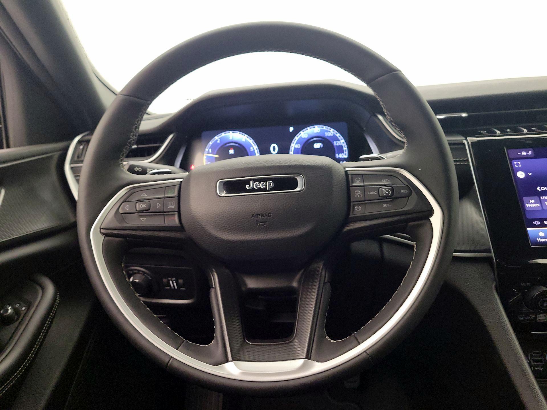 Thumbnail: 2025 Jeep Grand Cherokee - 10