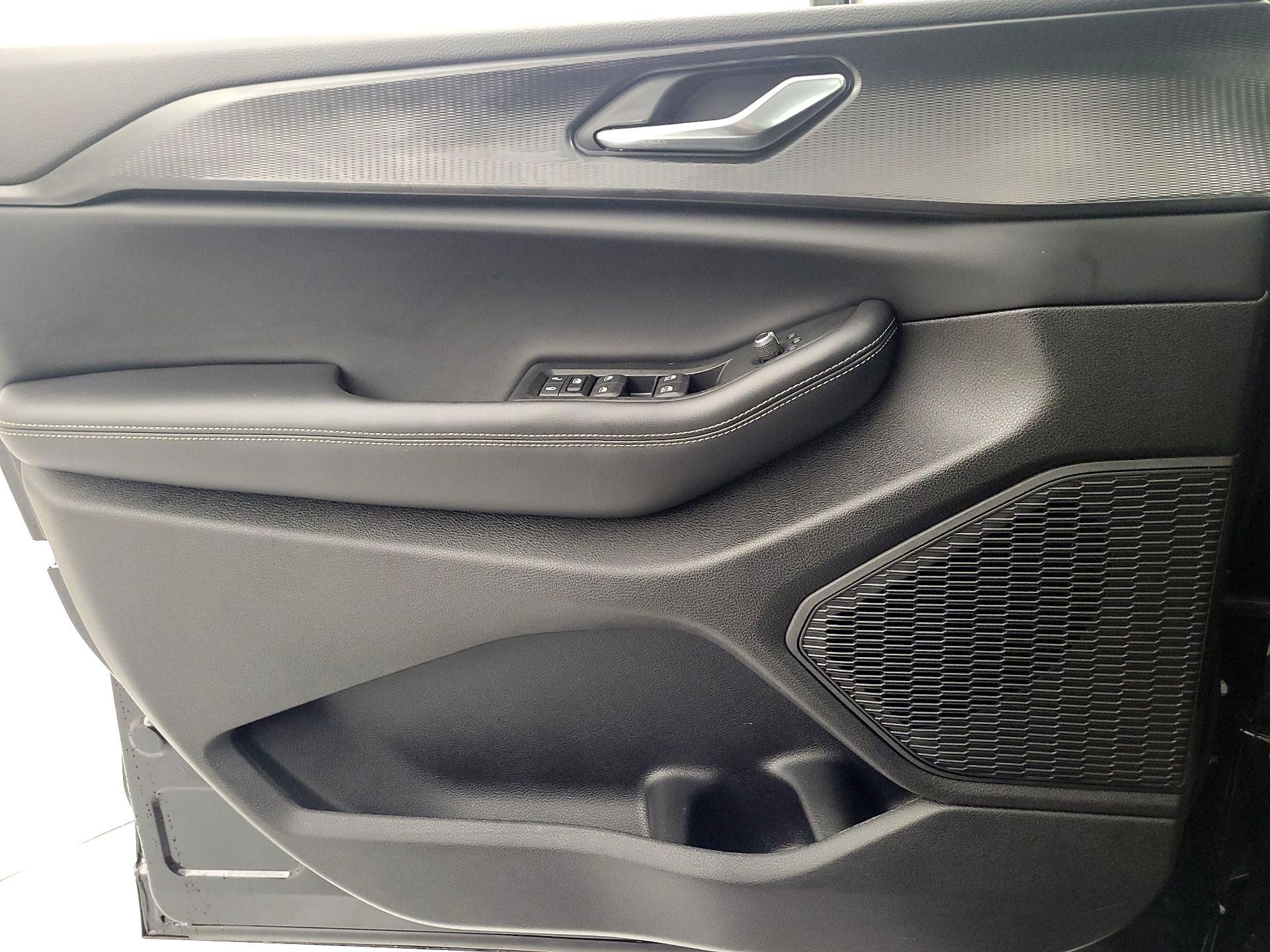 Thumbnail: 2025 Jeep Grand Cherokee - 12