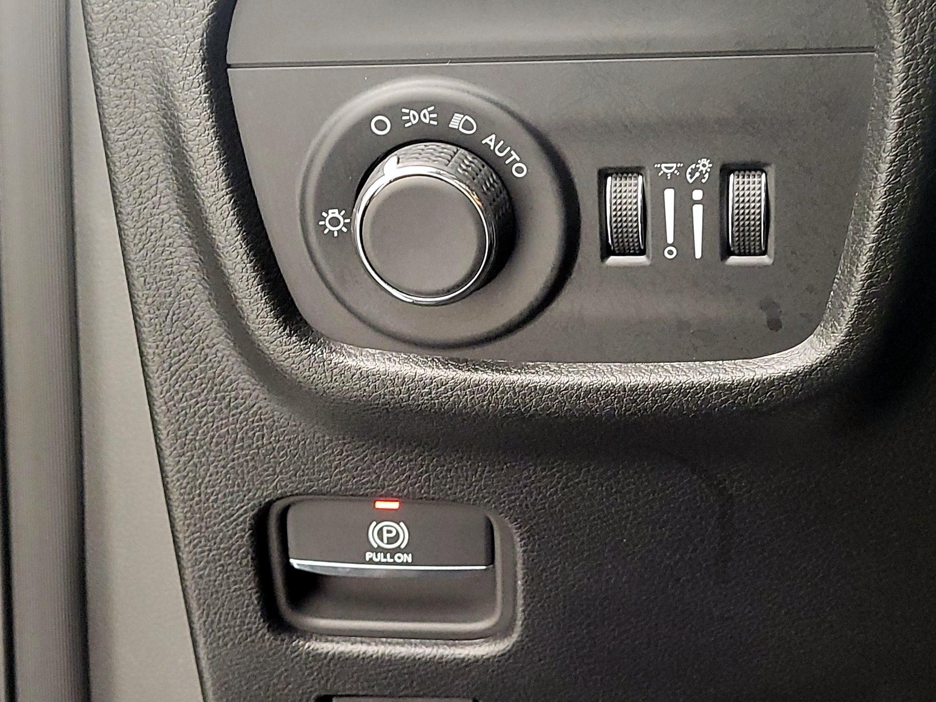 Thumbnail: 2025 Jeep Grand Cherokee - 13