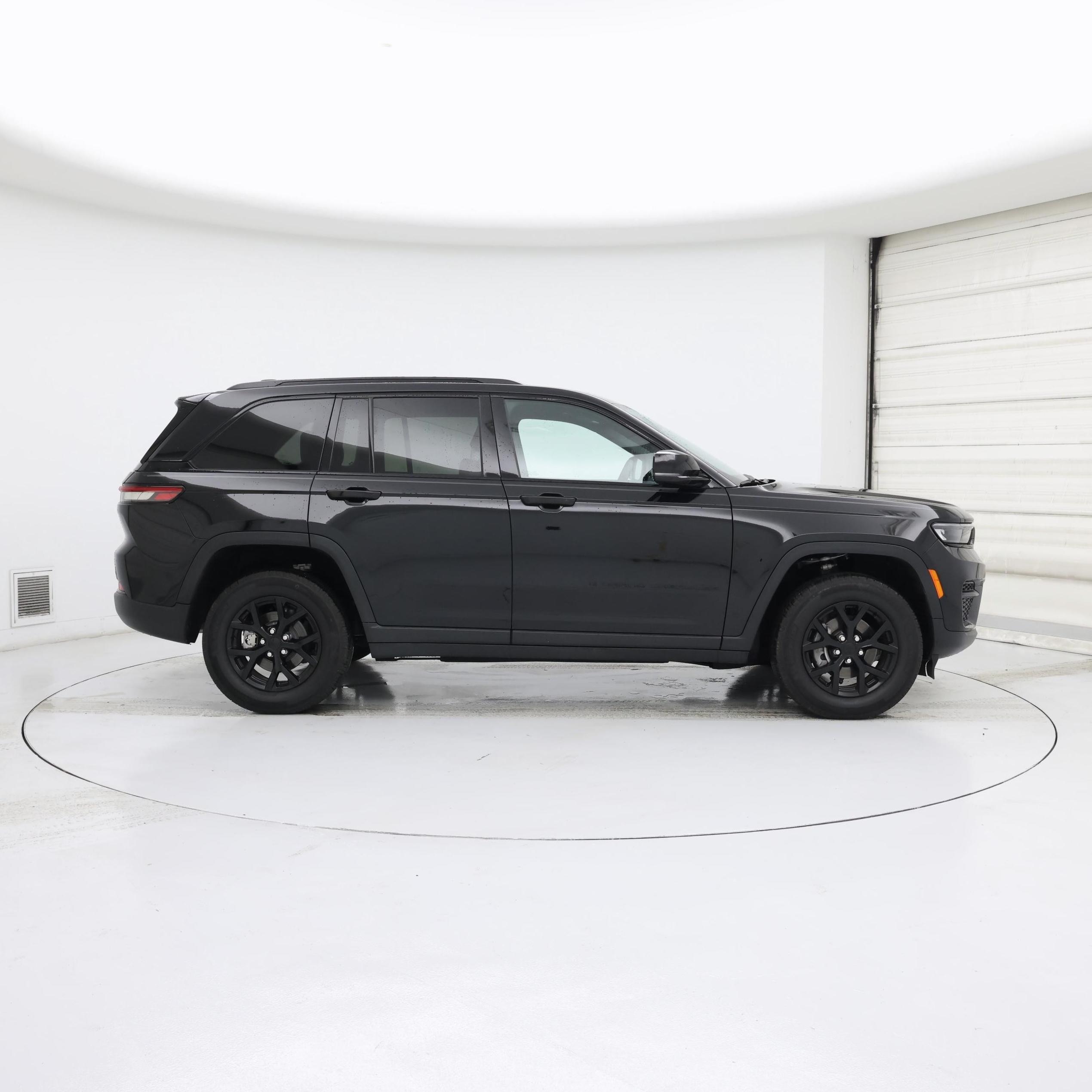 Thumbnail: 2025 Jeep Grand Cherokee - 7