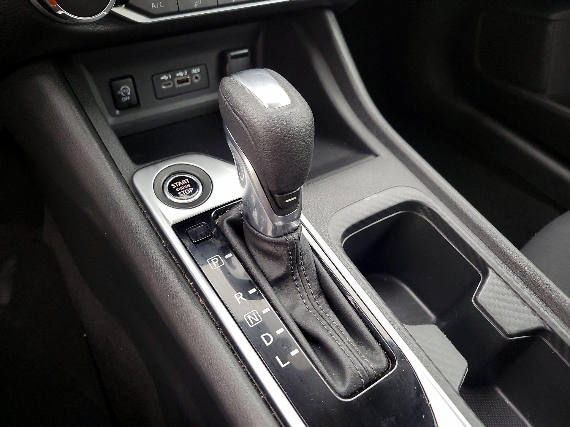 Thumbnail: 2024 Nissan Sentra - 17